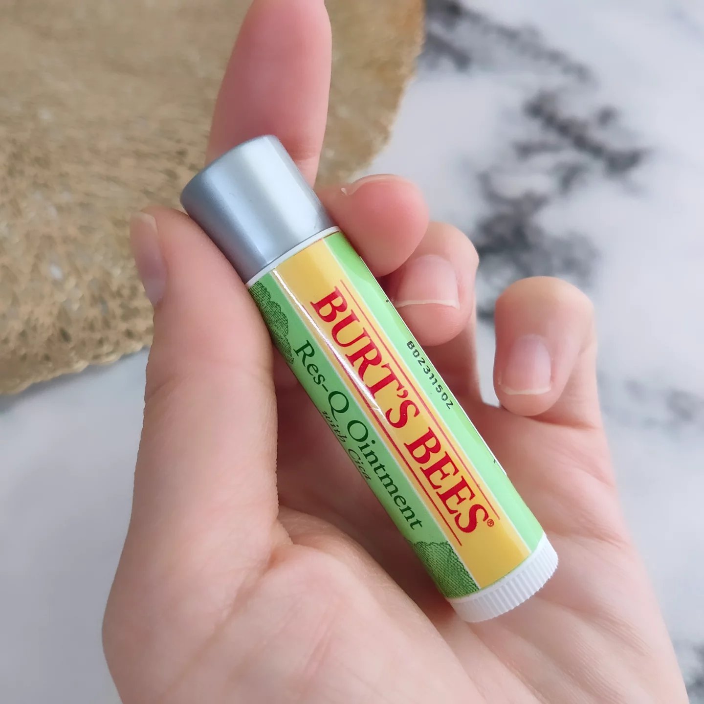 オイントメントバーム Res-Qシカ/BURT'S BEES/ハンドクリームを使ったクチコミ（3枚目）