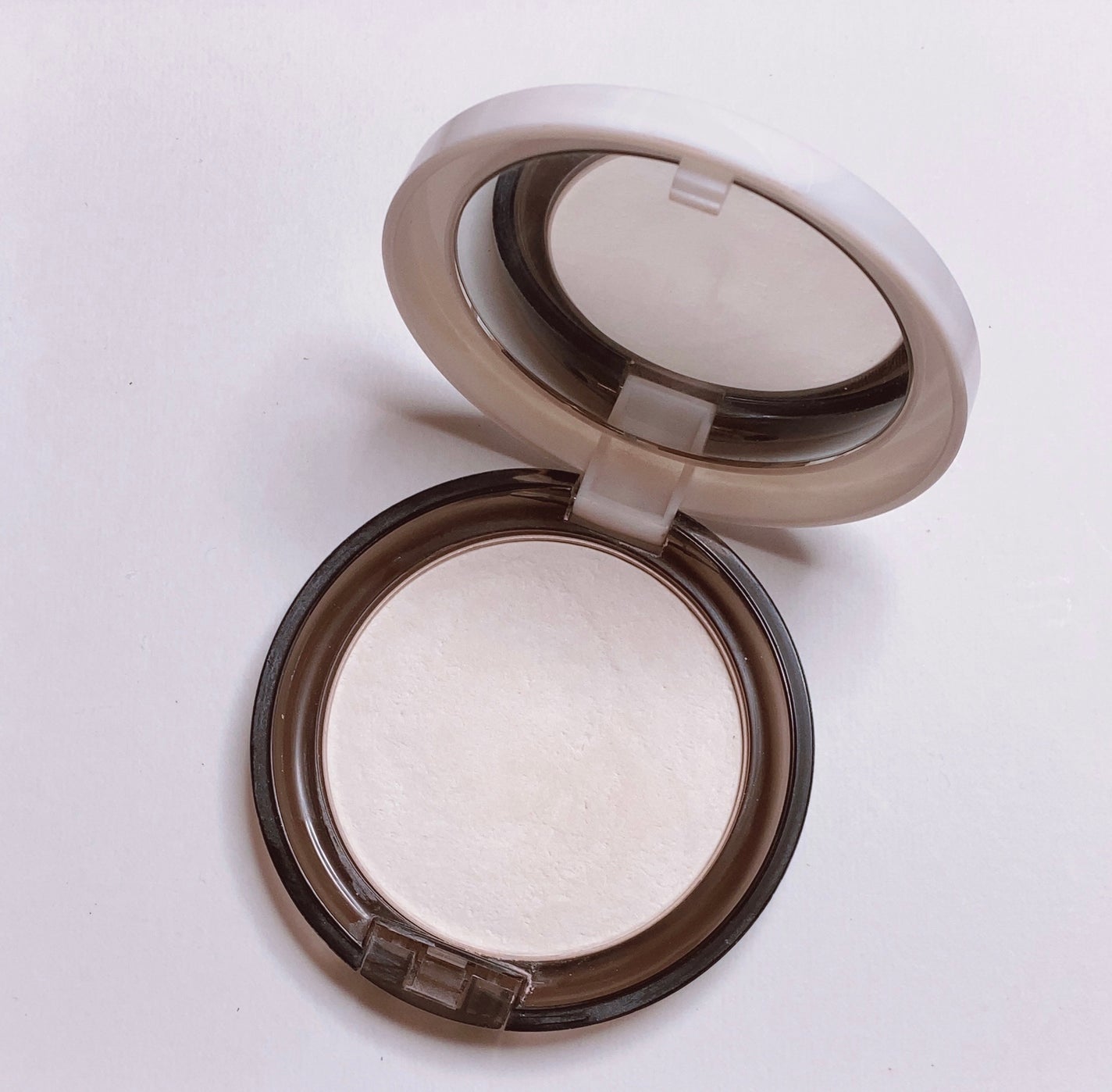 ラスタリングシアーパウダー/excel/プレストパウダーを使ったクチコミ(2枚目)