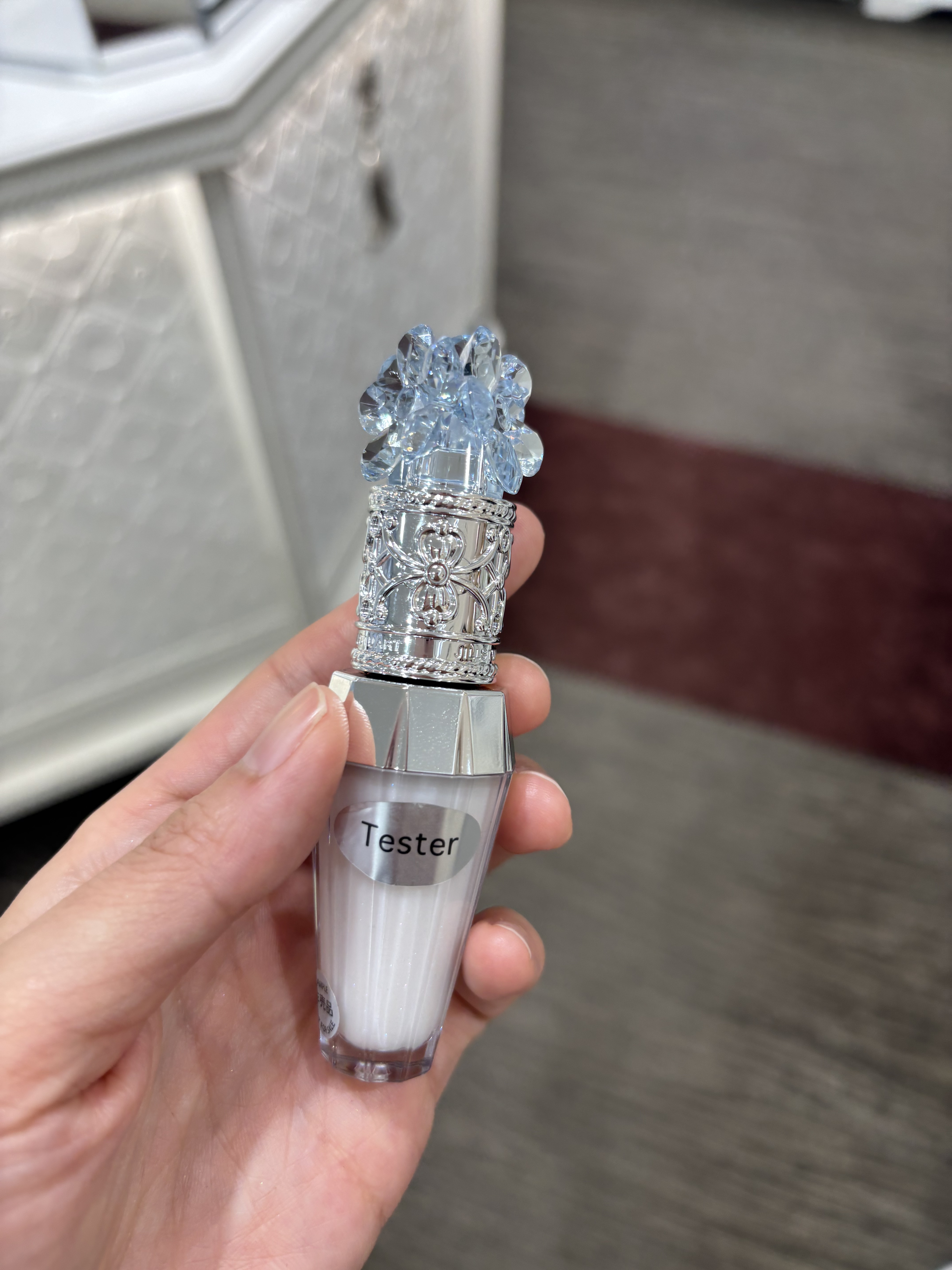 ジルスチュアート サムシングピュアブルー リップブーケ セラム/JILL STUART/リップ美容液を使ったクチコミ（2枚目）