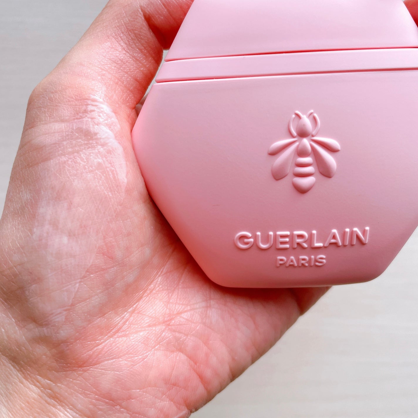 アクア アレゴリア ハンドクリーム ローザ ロッサ/GUERLAIN/ハンドクリームを使ったクチコミ(5枚目)