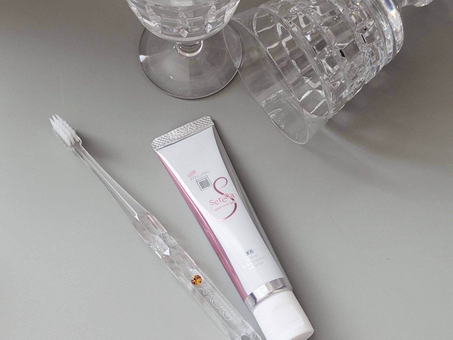 アパガードクリスタル歯ブラシ/アパガード/歯ブラシを使ったクチコミ（2枚目）