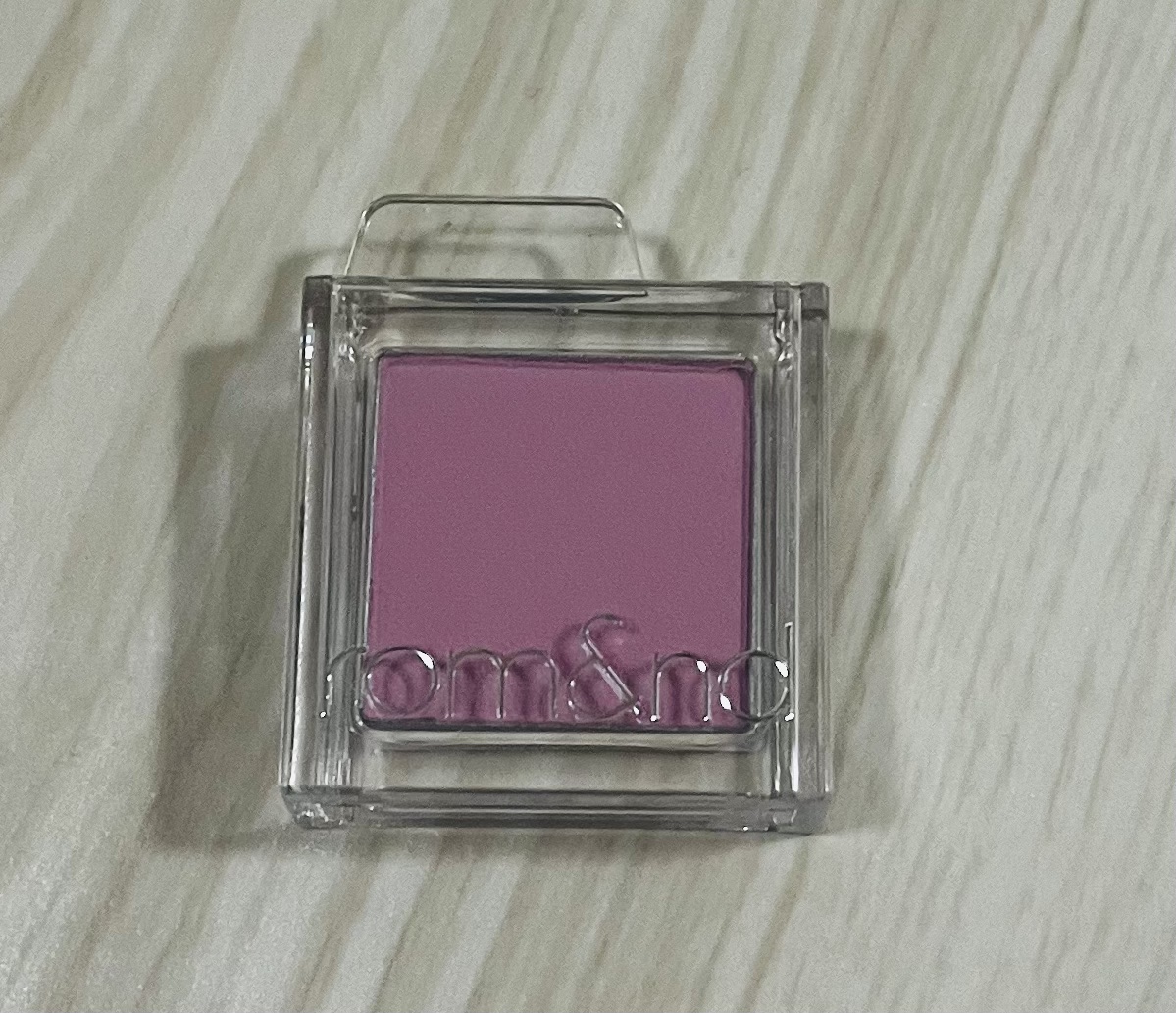 スライドインシングル M13 グレープクリーム/rom&nd/単色アイシャドウを使ったクチコミ（1枚目）