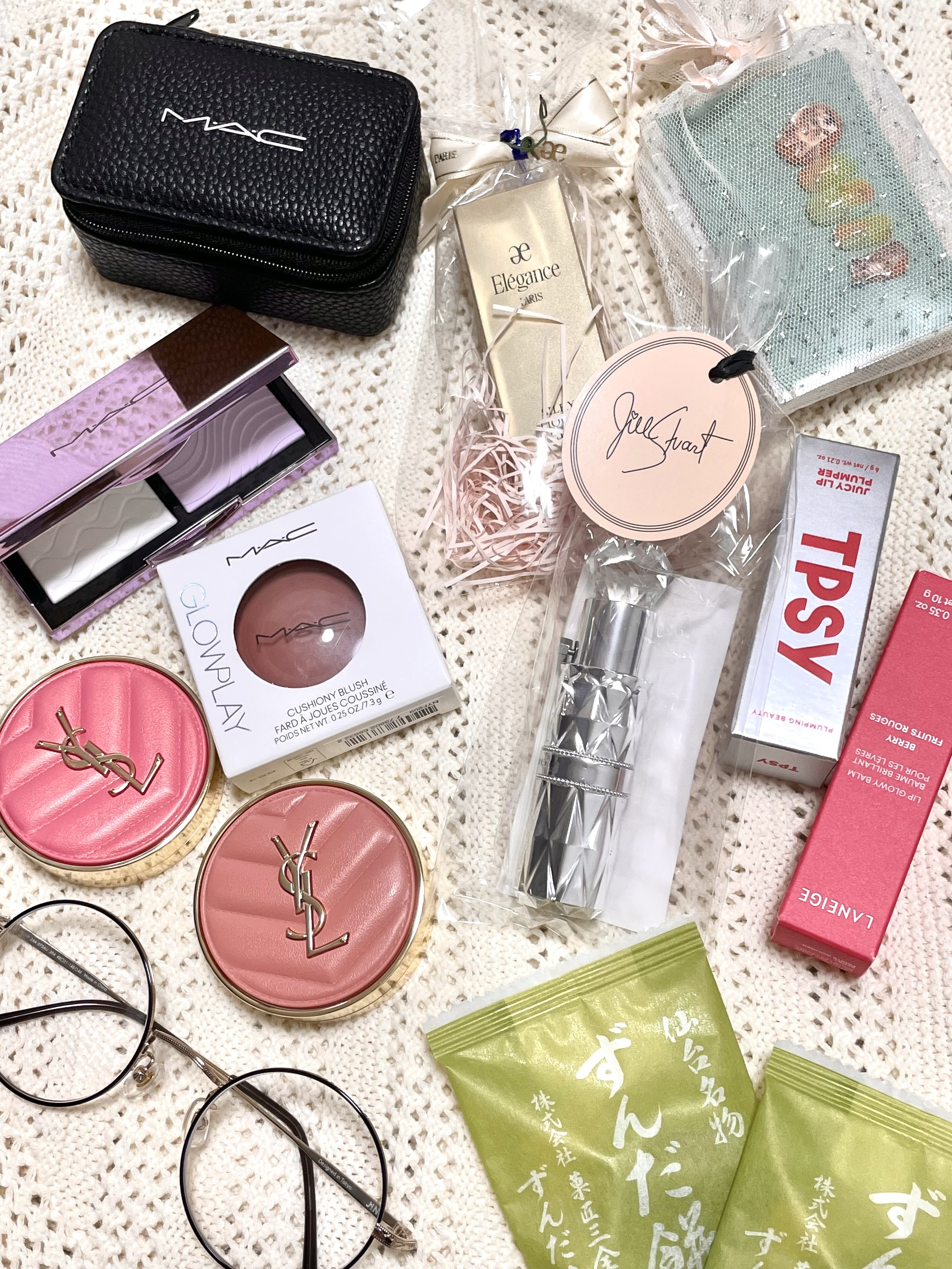 グロープレイ クッショニー ブラッシュ ブラッシュ, プリーズ/M・A・C/ジェル・クリームチークを使ったクチコミ（1枚目）