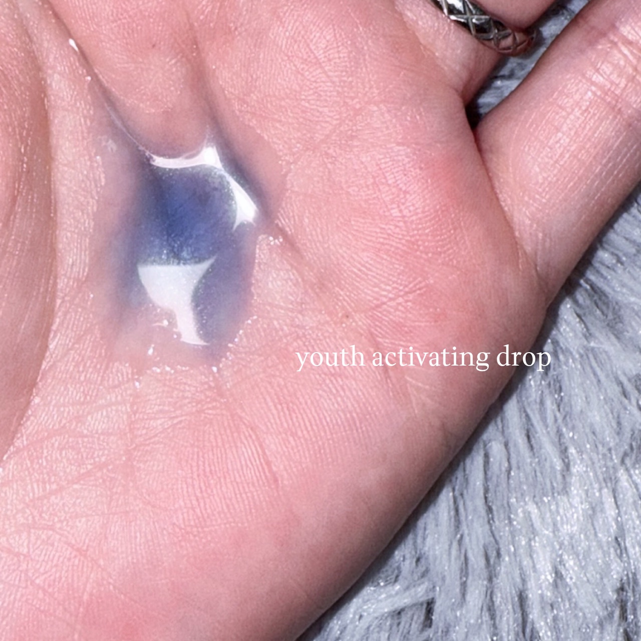 ミッドナイトブルーユースアクティベーティングドロップ(20ml)/Klairs/美容液を使ったクチコミ（2枚目）