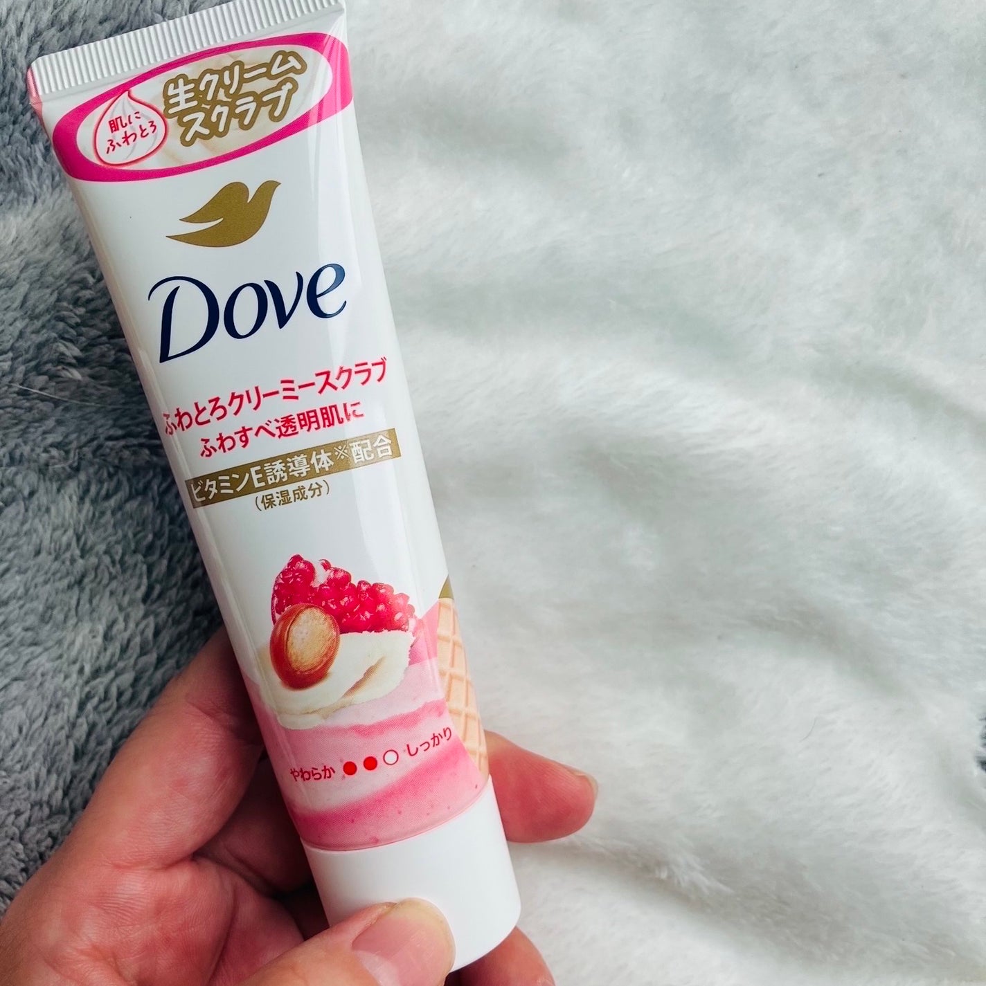 ダヴ ふわとろクリーミースクラブ ザクロ&シアバター/ダヴ/ボディスクラブを使ったクチコミ(4枚目)