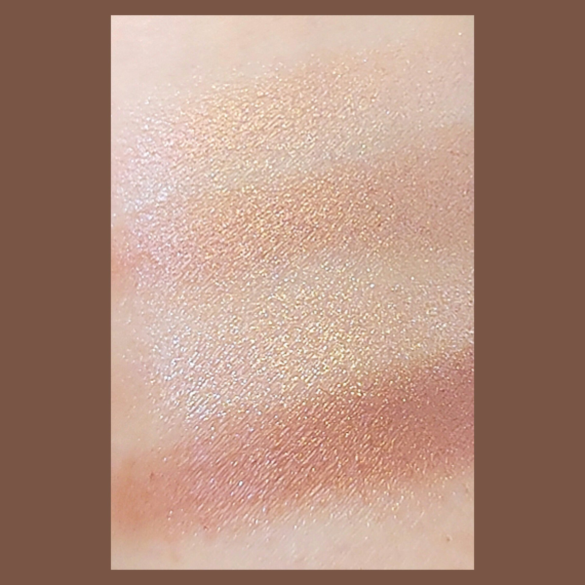  グラム アイ シャドウ/U/CHOO/アイシャドウパレットを使ったクチコミ（3枚目）