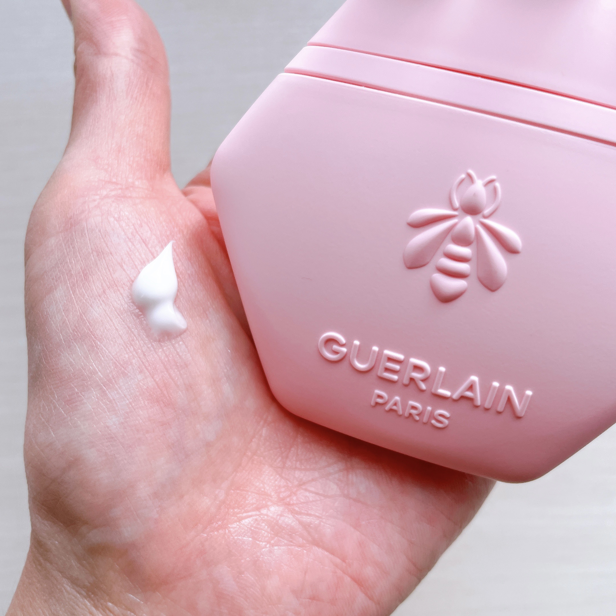 アクア アレゴリア ハンドクリーム ローザ ロッサ/GUERLAIN/ハンドクリーム by 佐藤。フォロバ◎