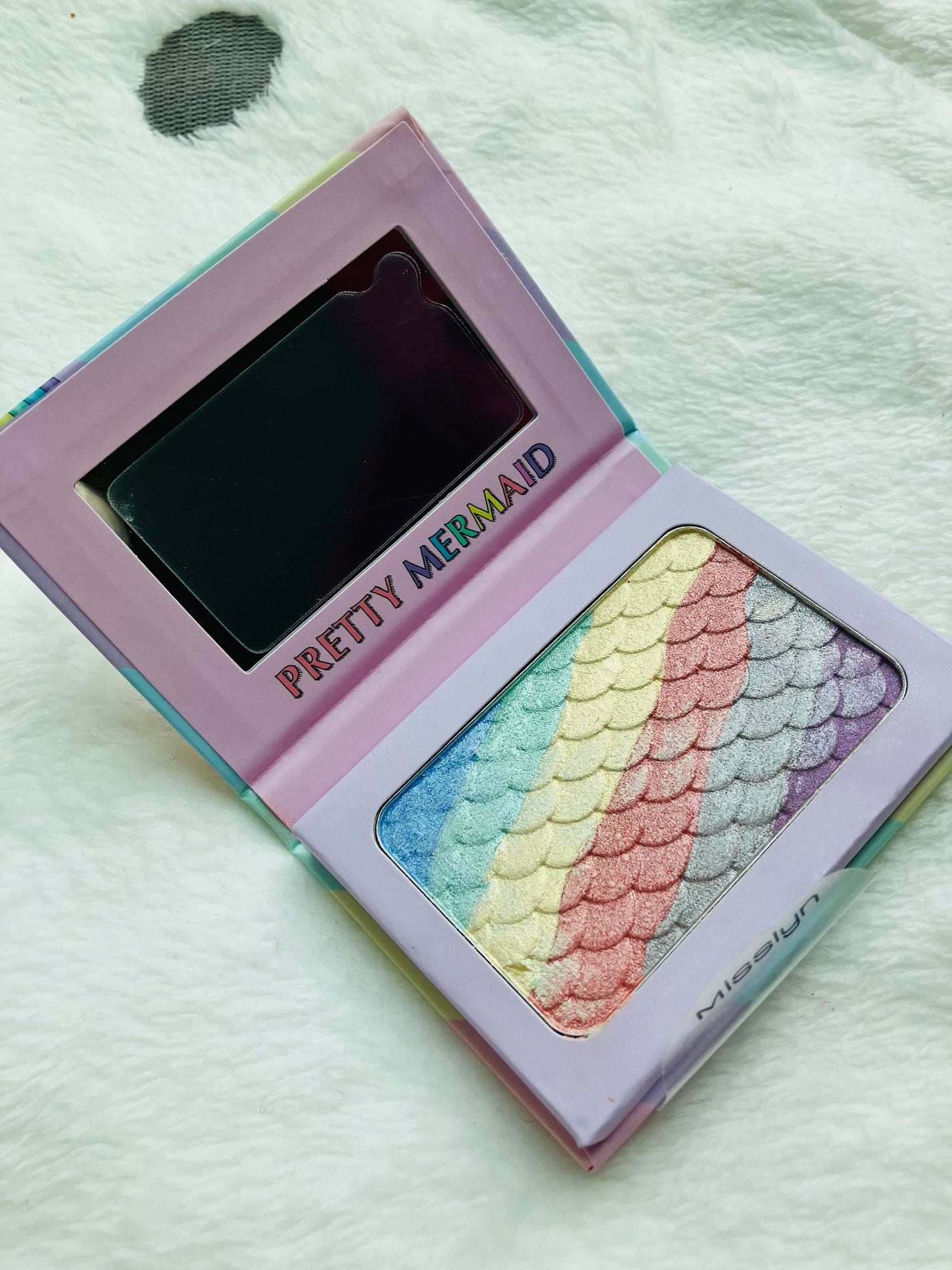 プリティマーメイド レインボー ハイライター Misslyn