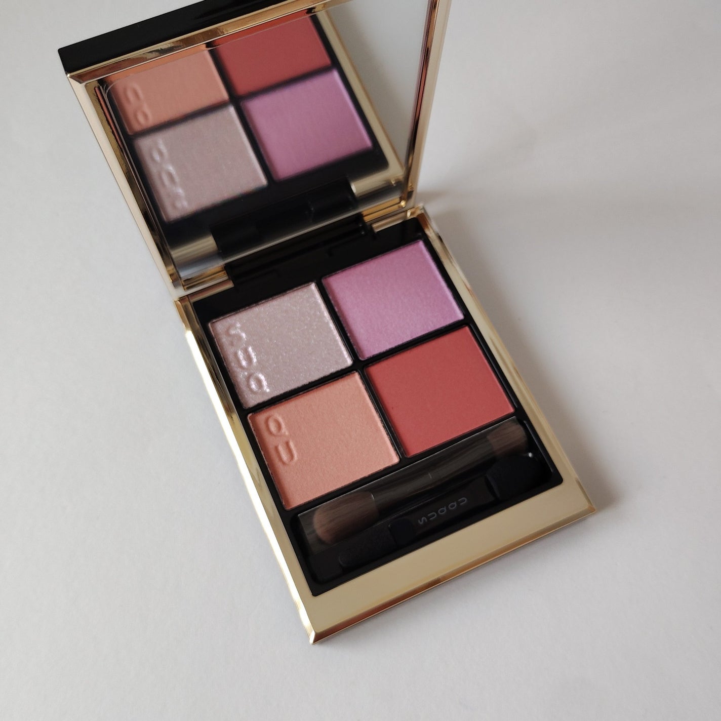 シグニチャー カラー アイズ/SUQQU/アイシャドウパレットを使ったクチコミ(2枚目)