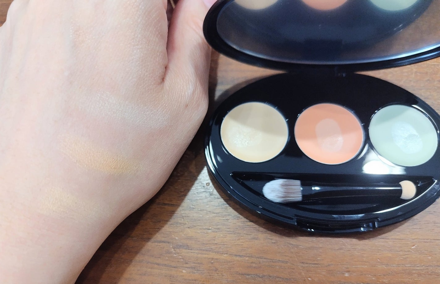 マスクフィット コンシーラーパレット/TIRTIR(ティルティル)/パレットコンシーラーを使ったクチコミ(3枚目)