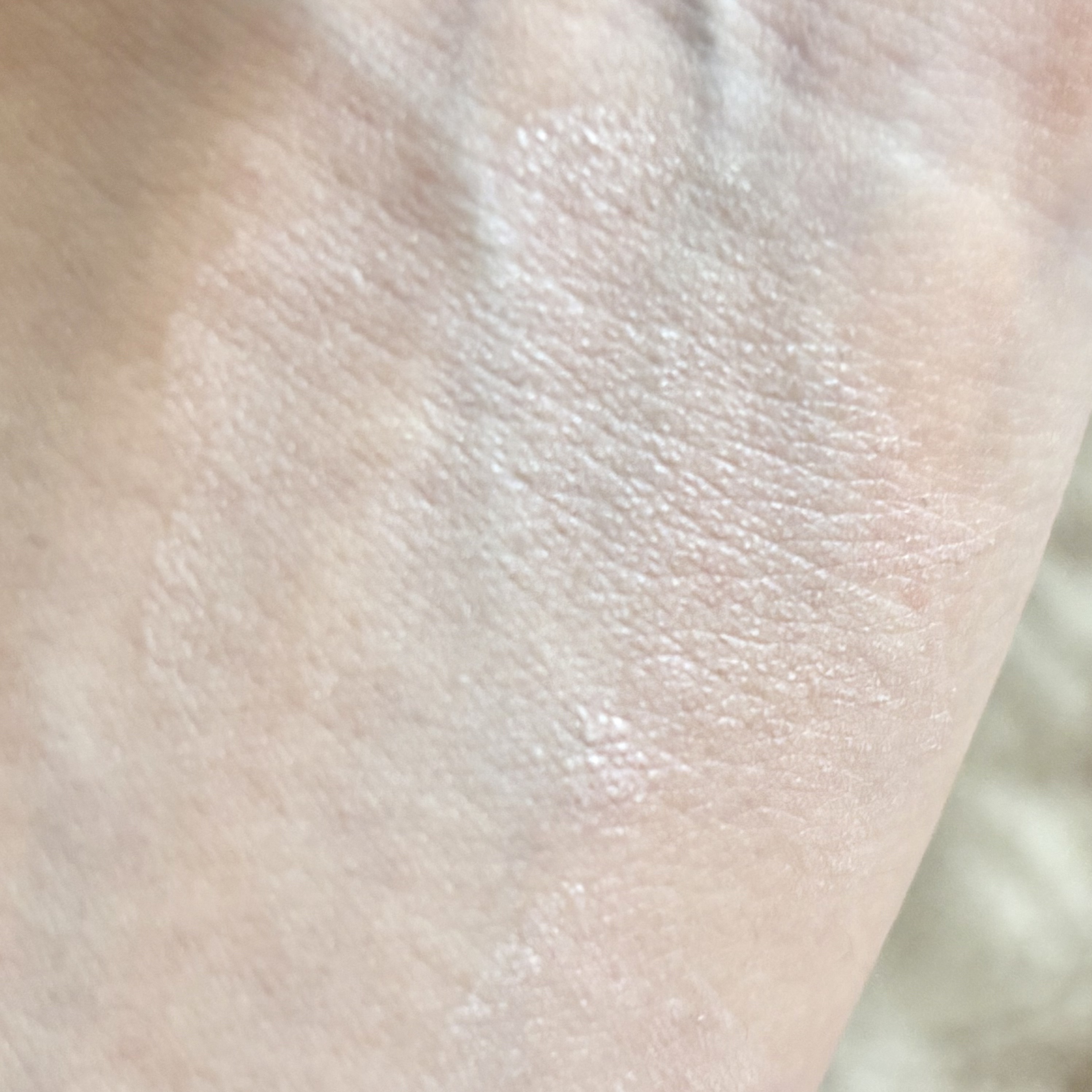 ウォータフルトーンアップサンクリーム/ダルバ/日焼け止めクリームを使ったクチコミ（3枚目）