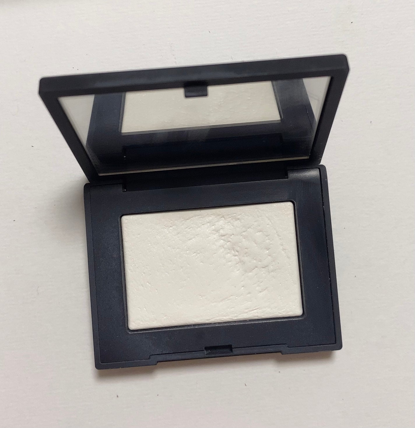 ライトリフレクティングセッティングパウダー プレスト N/NARS/プレストパウダーを使ったクチコミ(2枚目)