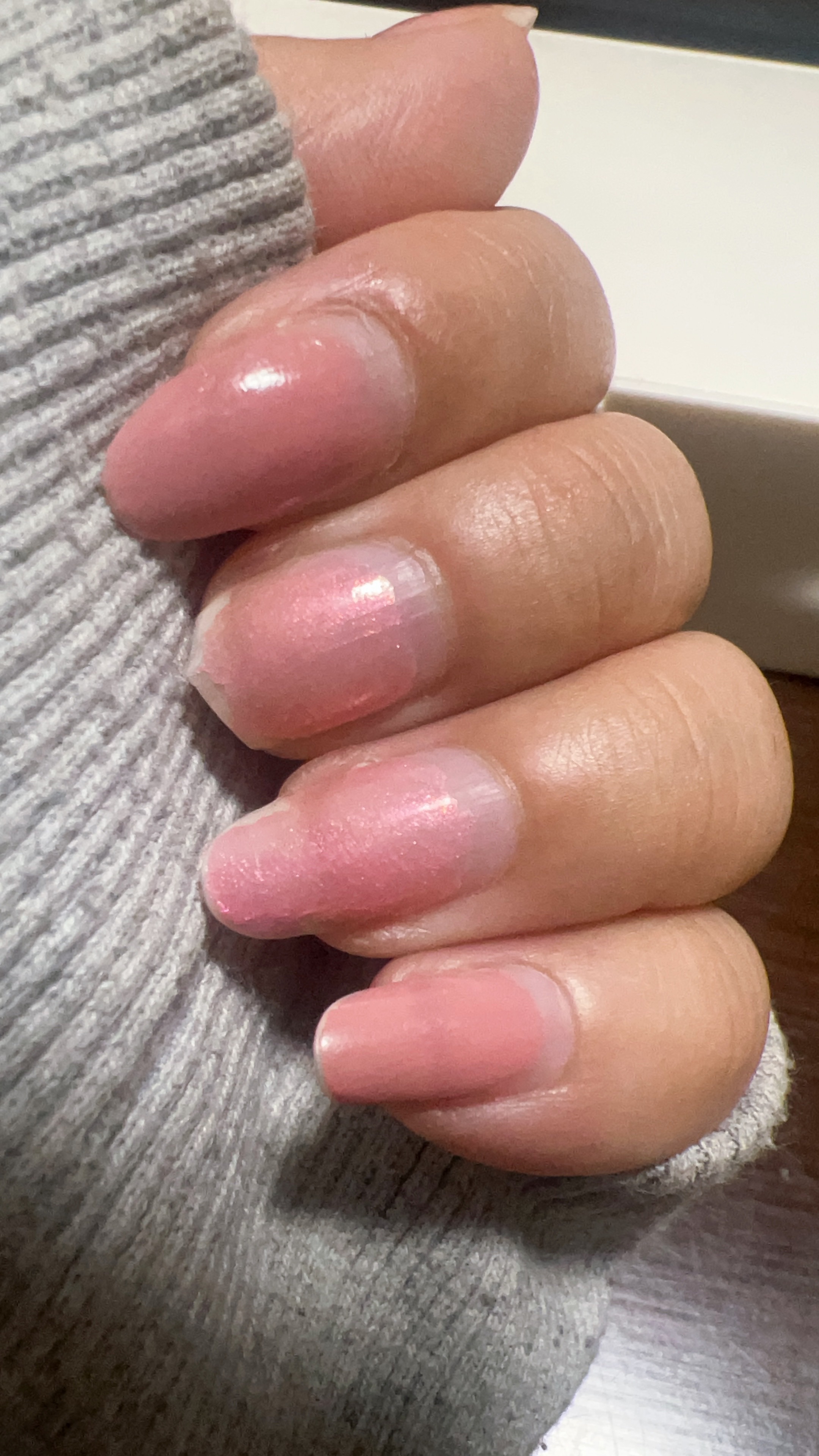 ムードオンネイルポリッシュ 02 ベリー/hana by hince/マニキュアを使ったクチコミ（2枚目）