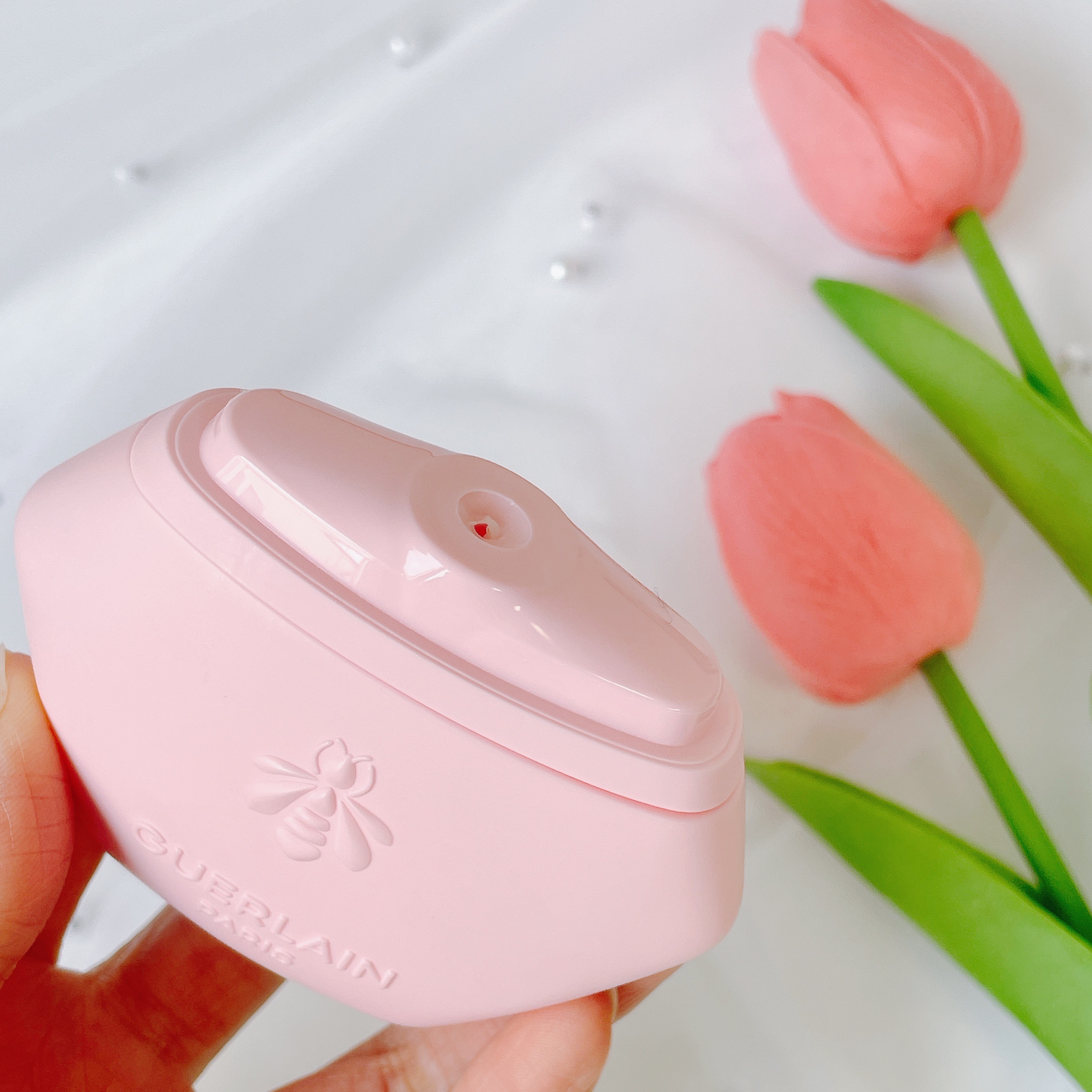 アクア アレゴリア ハンドクリーム ローザ ロッサ/GUERLAIN/ハンドクリームを使ったクチコミ（3枚目）