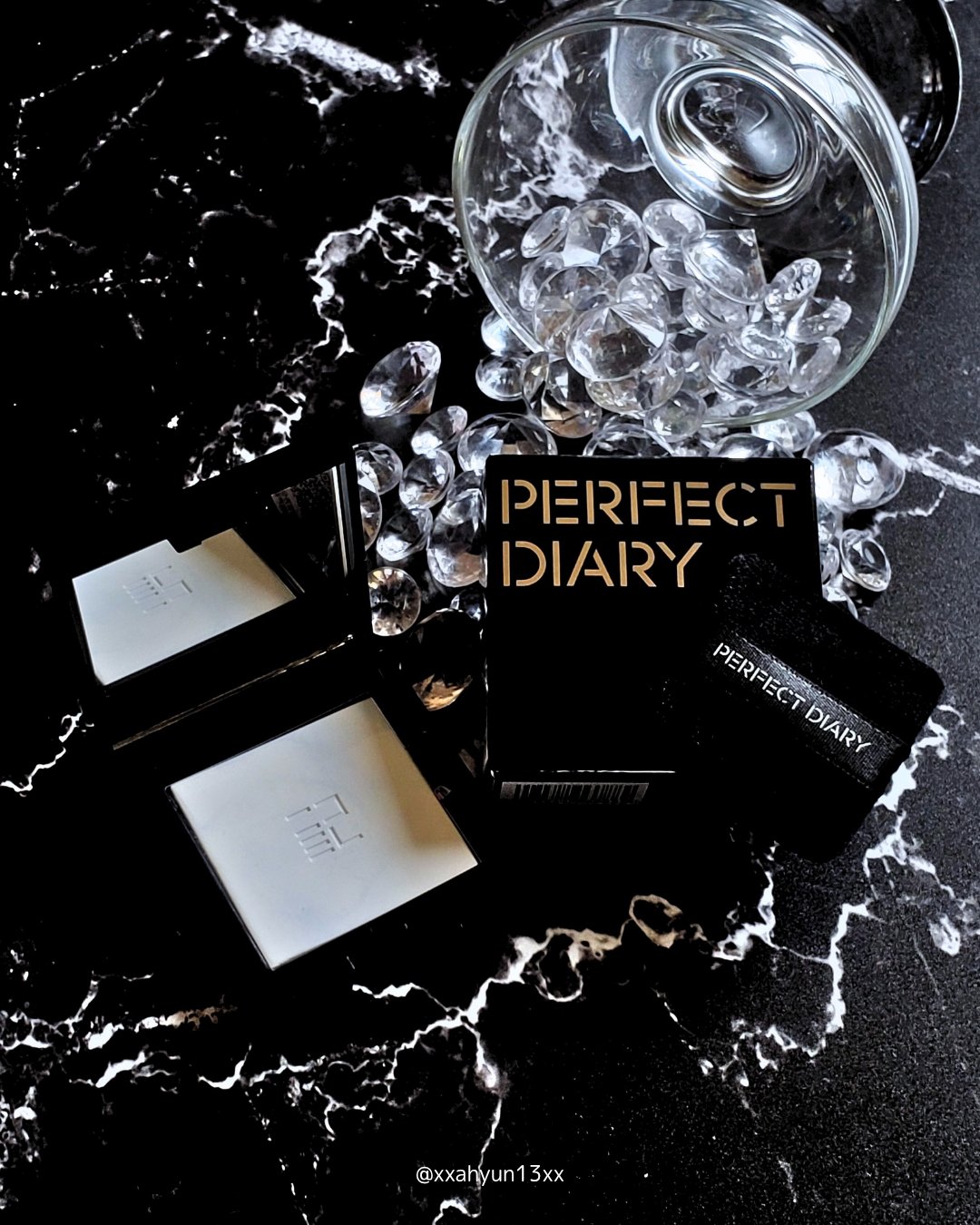トランスルーシェント ブルーリング セッティング パウダー/PERFECT DIARY/プレストパウダーを使ったクチコミ（2枚目）