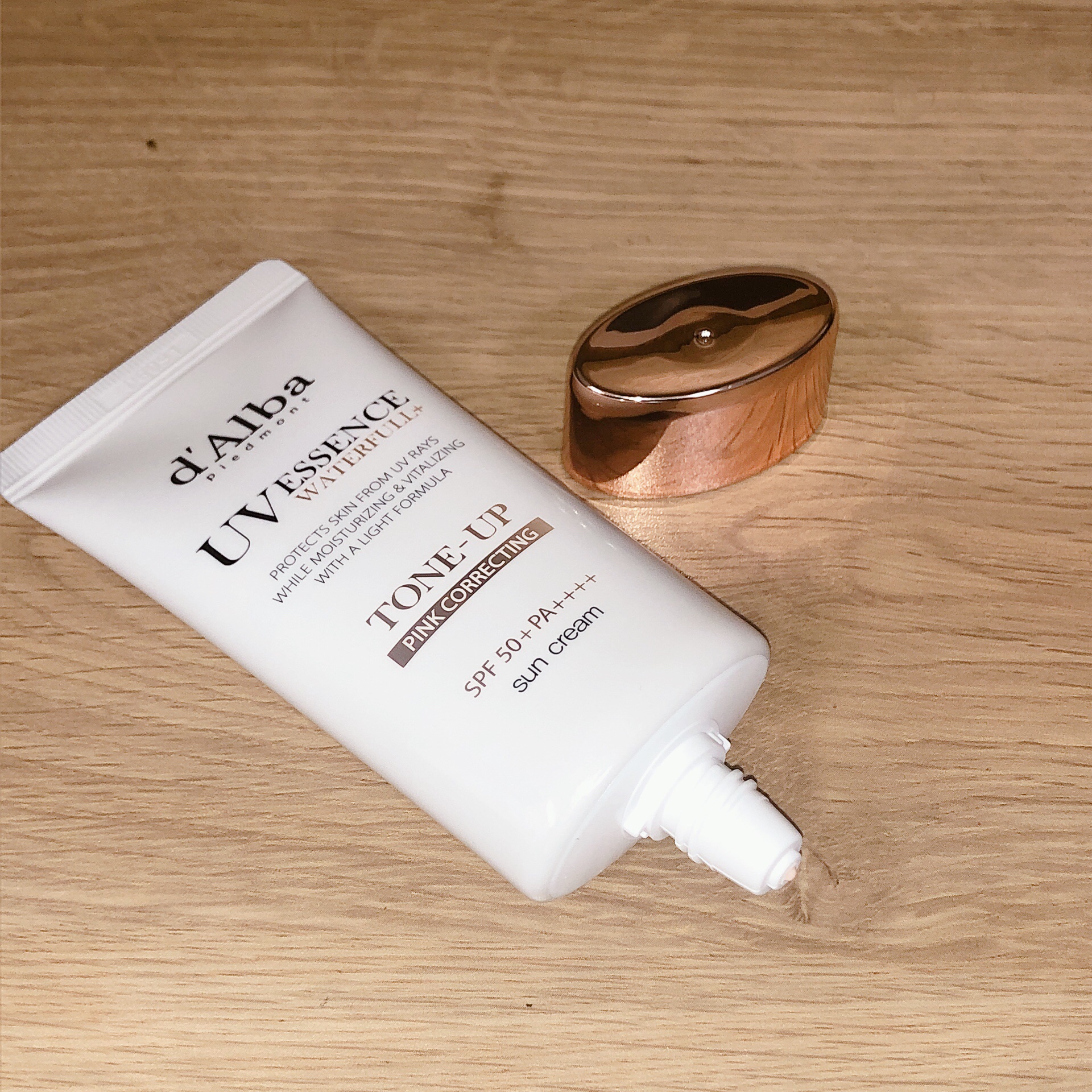 ウォータフルトーンアップサンクリーム/ダルバ/日焼け止めクリームを使ったクチコミ（2枚目）