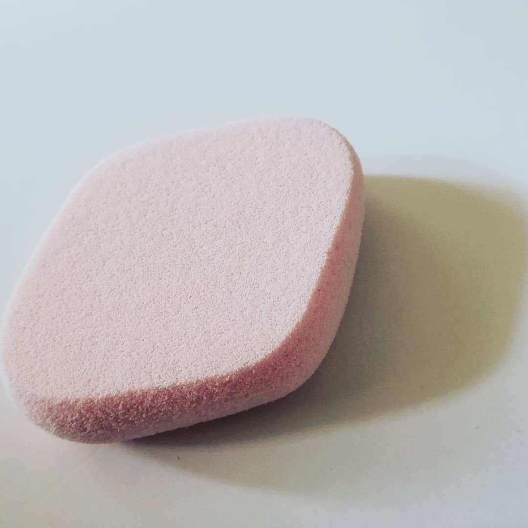 シフォンタッチスポンジN ダイヤ型/ロージーローザ/パフ・スポンジを使ったクチコミ（3枚目）