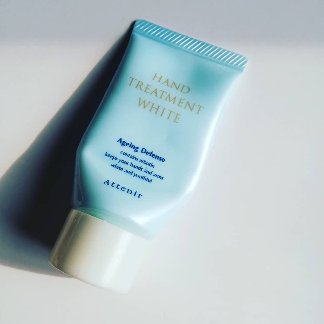 ハンドトリートメントホワイト/アテニア/ハンドクリームを使ったクチコミ（1枚目）