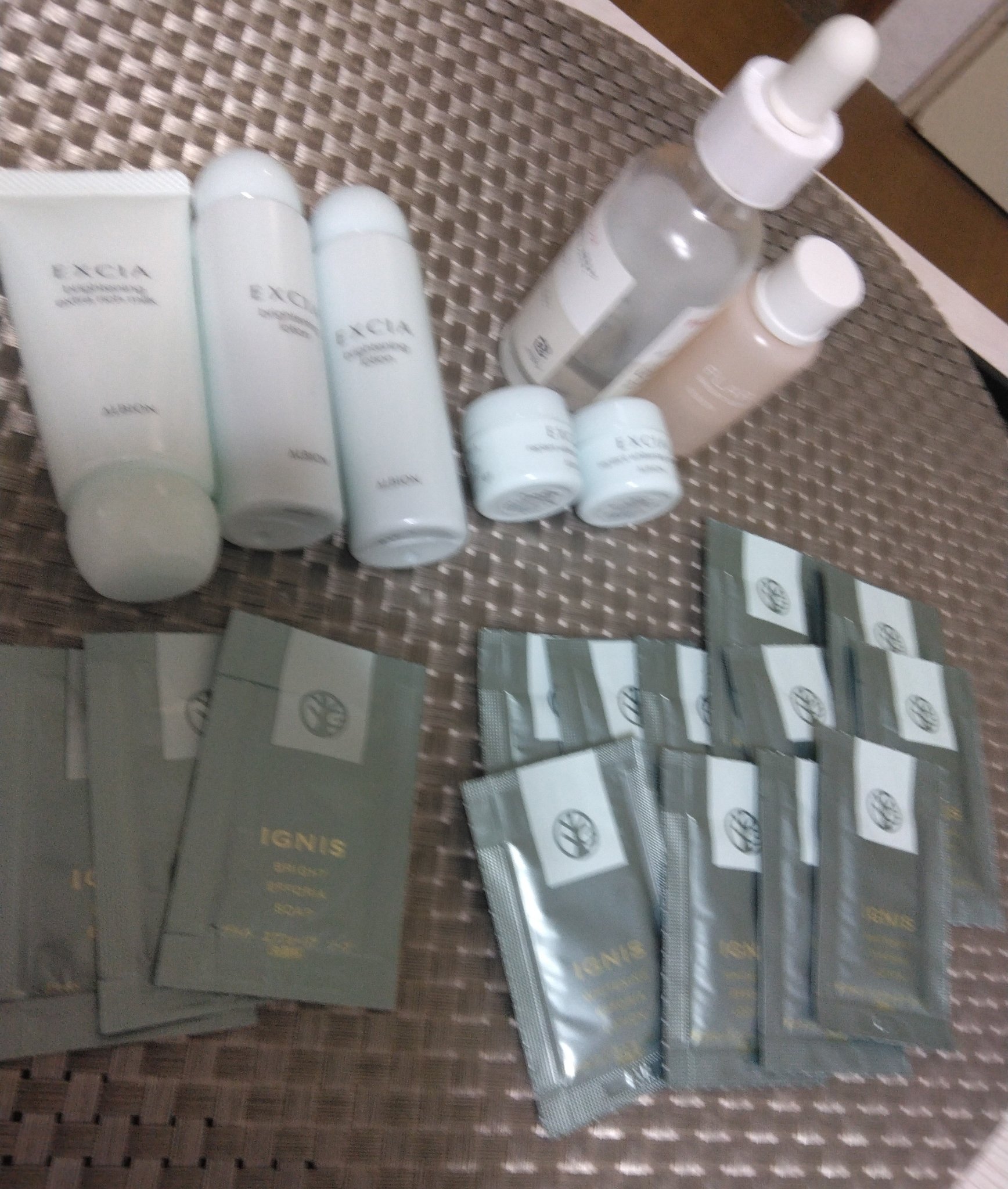 エクシア リプラント ホワイトニングクリーム/ALBION/フェイスクリームを使ったクチコミ（1枚目）