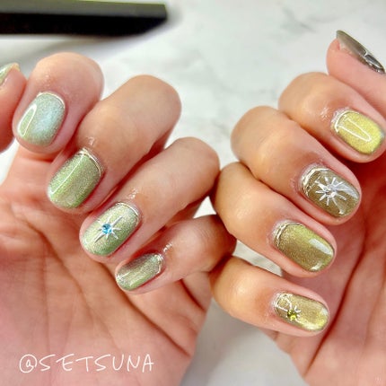 NAILTOWN LANDSCAPE MAGのクチコミ「
クールなグリーンネイル🌳
________________
▼...詳細
●ベース&.....」(2枚目)