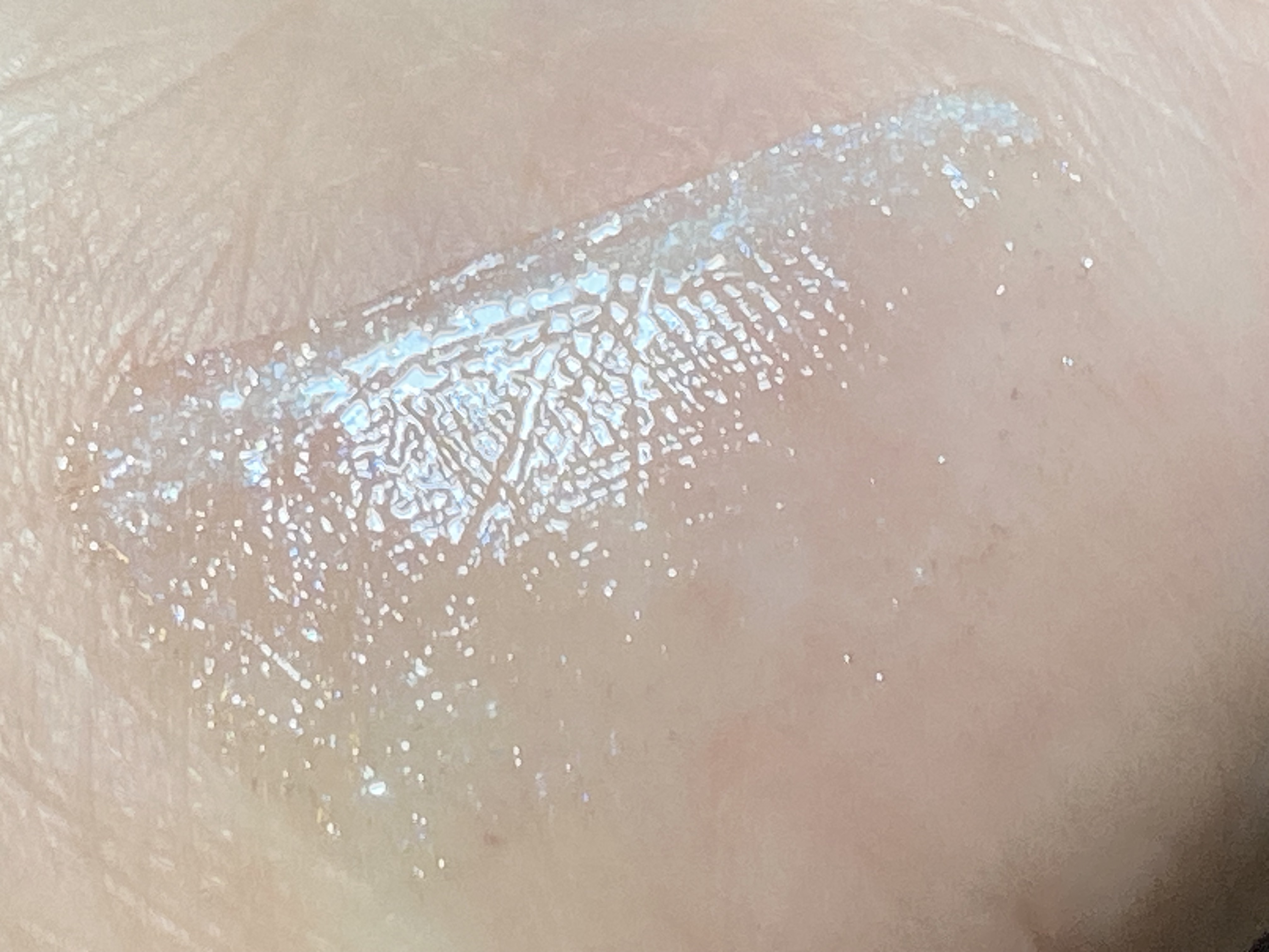 キス　アイスアーマー/KiSS/口紅を使ったクチコミ（3枚目）