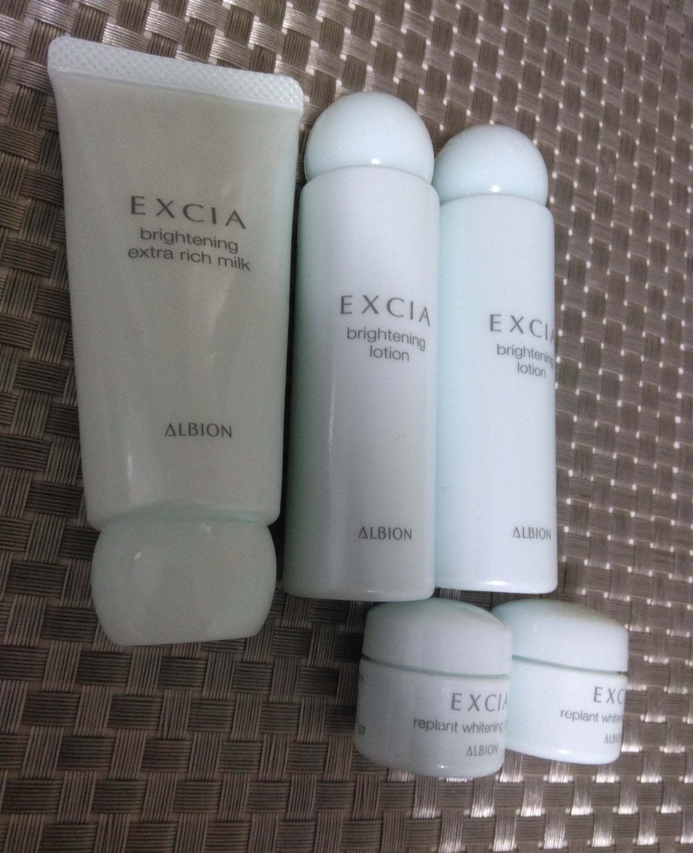 ガラクナイアシン2.0エッセンス/manyo/美容液を使ったクチコミ(2枚目)