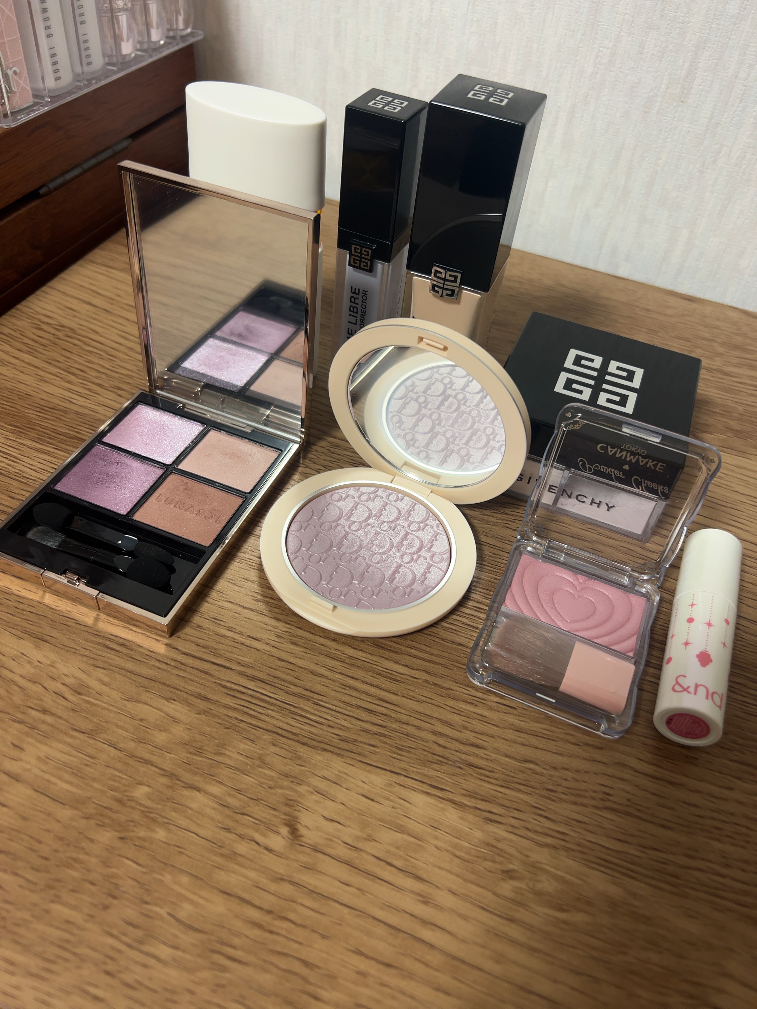 【旧】ディオールスキン フォーエヴァー クチュール ルミナイザー（スプリング コレクション 2025 限定品）/Dior/ハイライトを使ったクチコミ（2枚目）