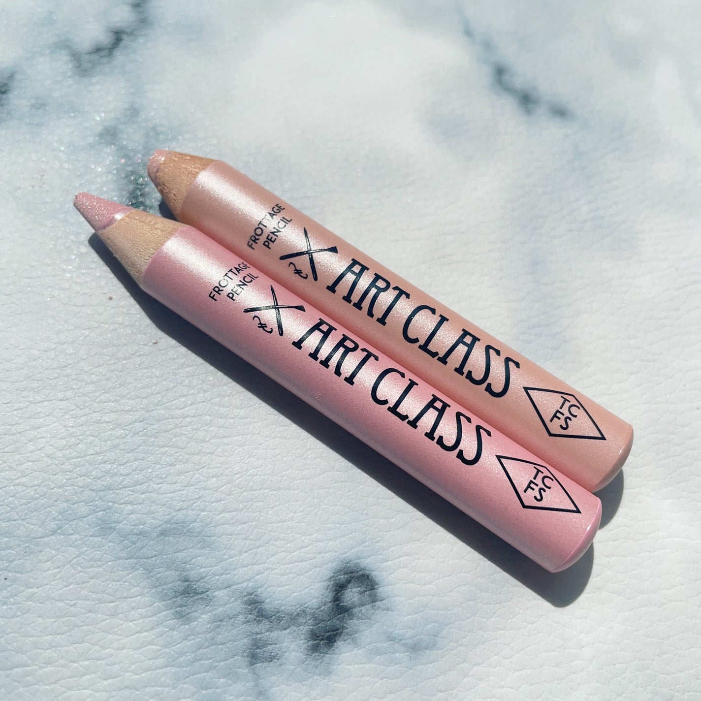 アートクラス フロッタージュペンシル/too cool for school/スティックアイシャドウを使ったクチコミ(7枚目)