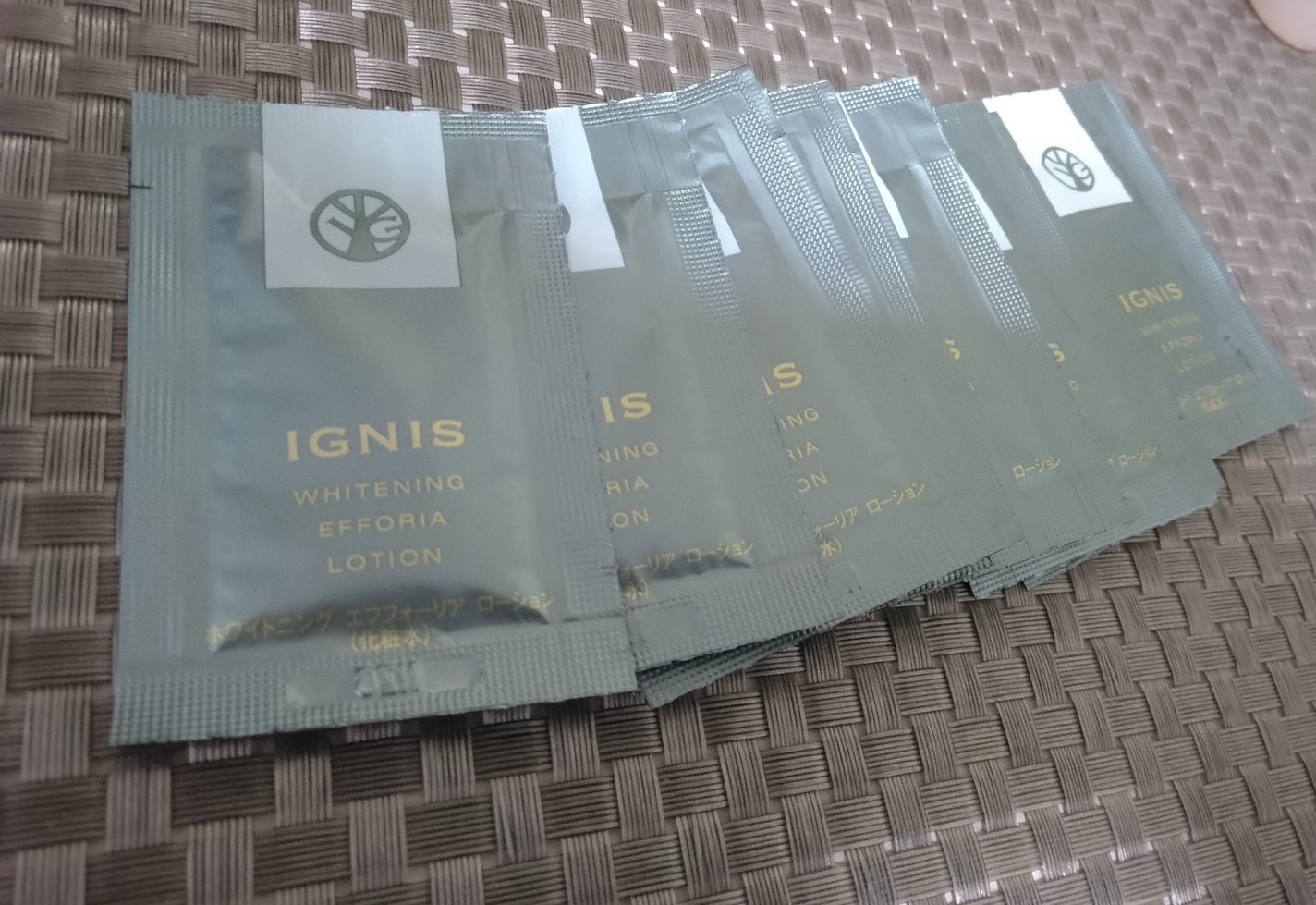 ガラクナイアシン2.0エッセンス/manyo/美容液を使ったクチコミ(4枚目)