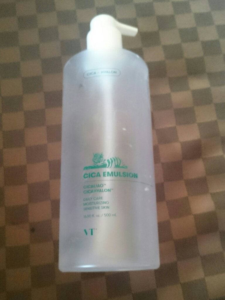 CICA 大容量 スキン&エマルジョン セット/VT/化粧水を使ったクチコミ(1枚目)
