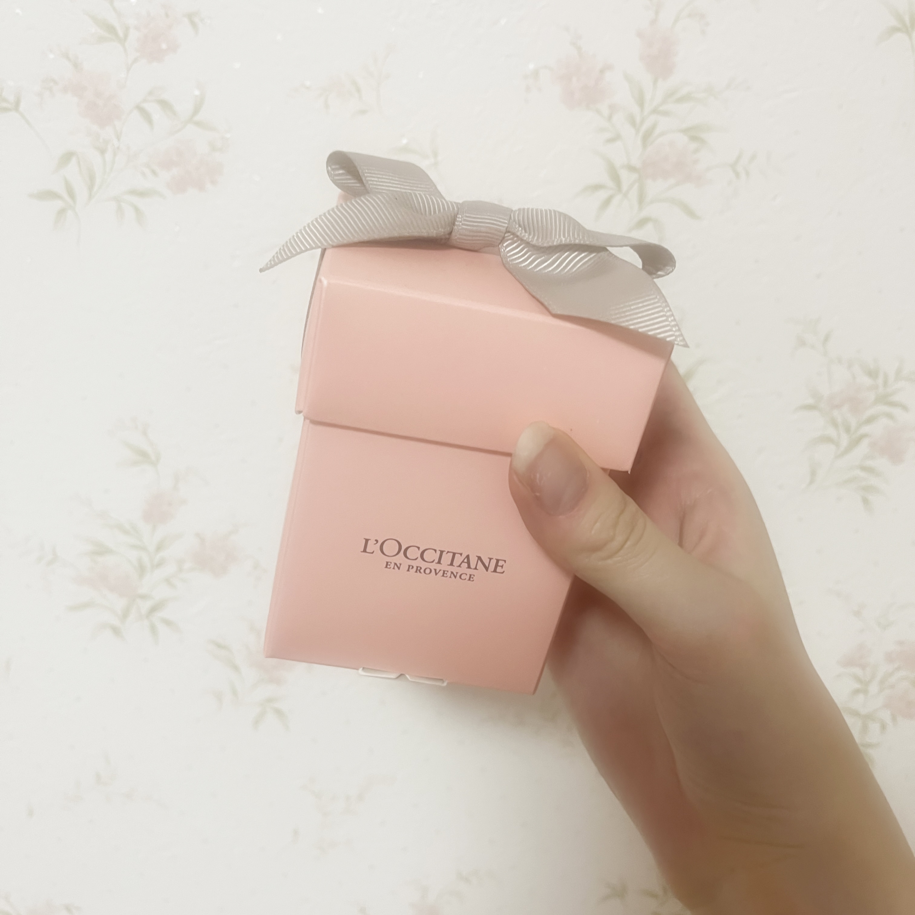 ハンドクリーム GIFT WITH HAPPINESS/L'OCCITANE/その他キットセットを使ったクチコミ（1枚目）