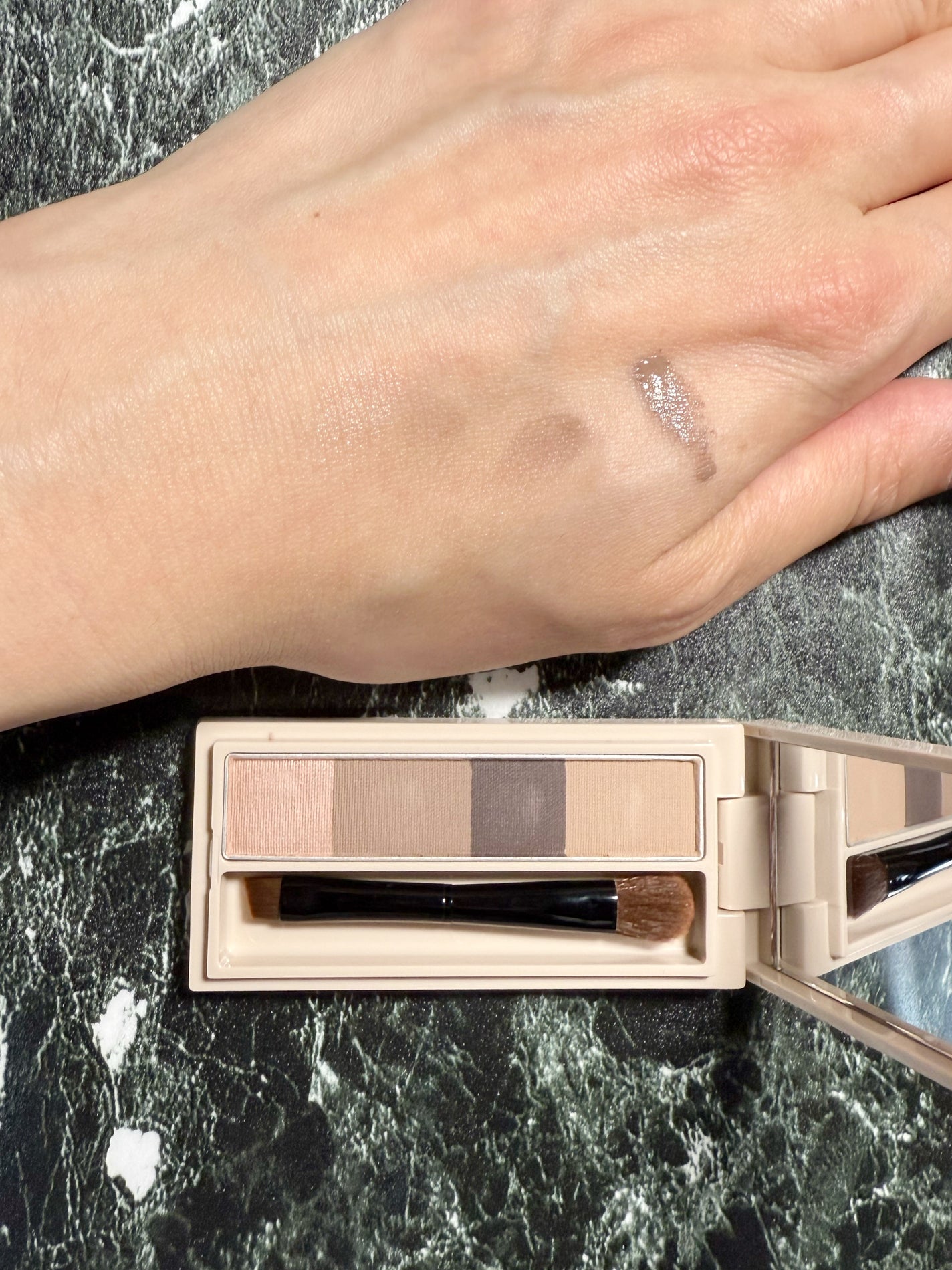 フラッフデザイン アイブロウカラー/Visée/眉マスカラを使ったクチコミ(3枚目)