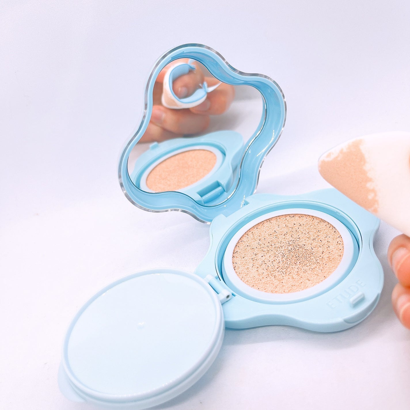 クラウドフィルタークッション/ETUDE/クッションファンデーションを使ったクチコミ(4枚目)