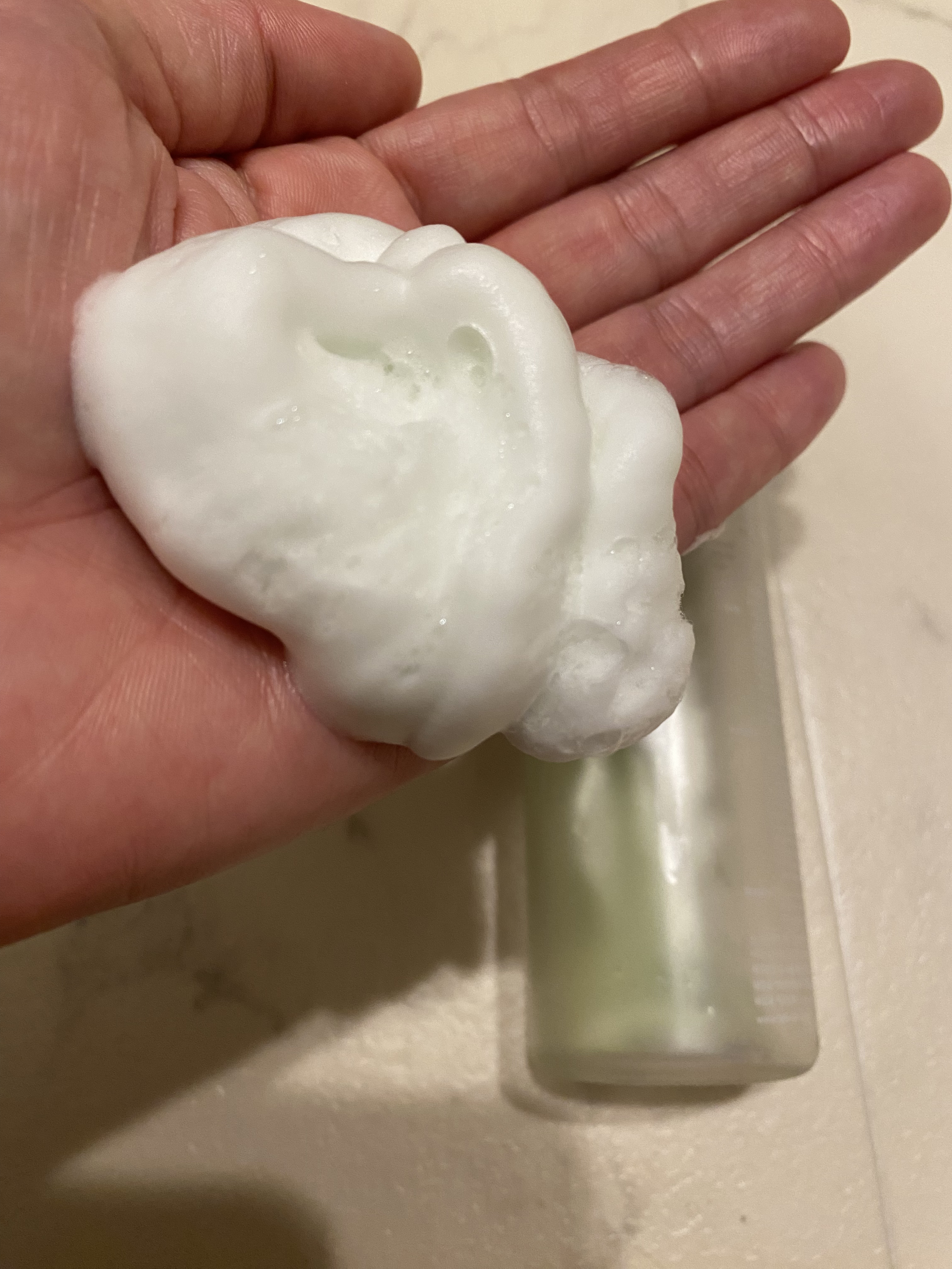 ザリアルノニアクネバブルクレンザー/celimax/泡洗顔を使ったクチコミ（2枚目）