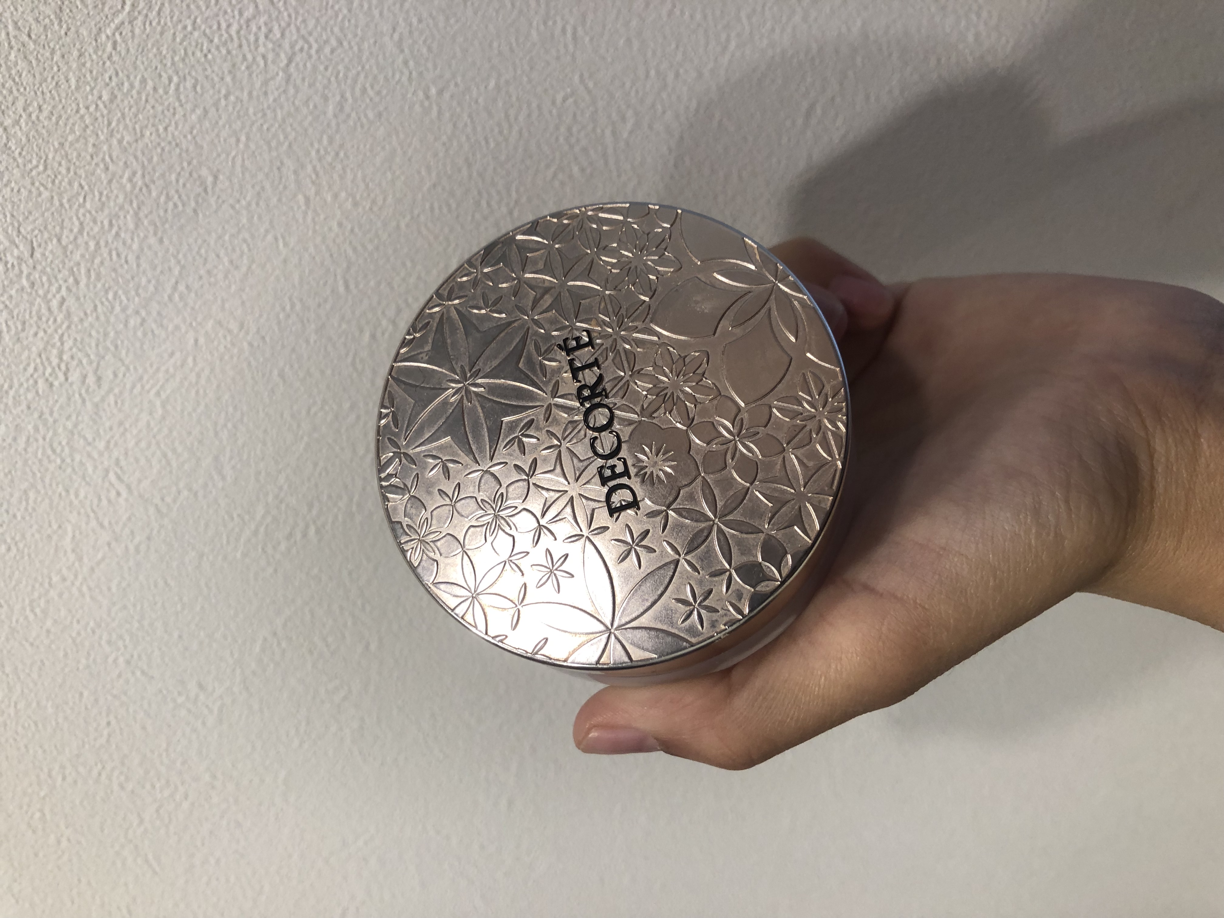 フェイスパウダー/DECORTÉ/ルースパウダーを使ったクチコミ（1枚目）