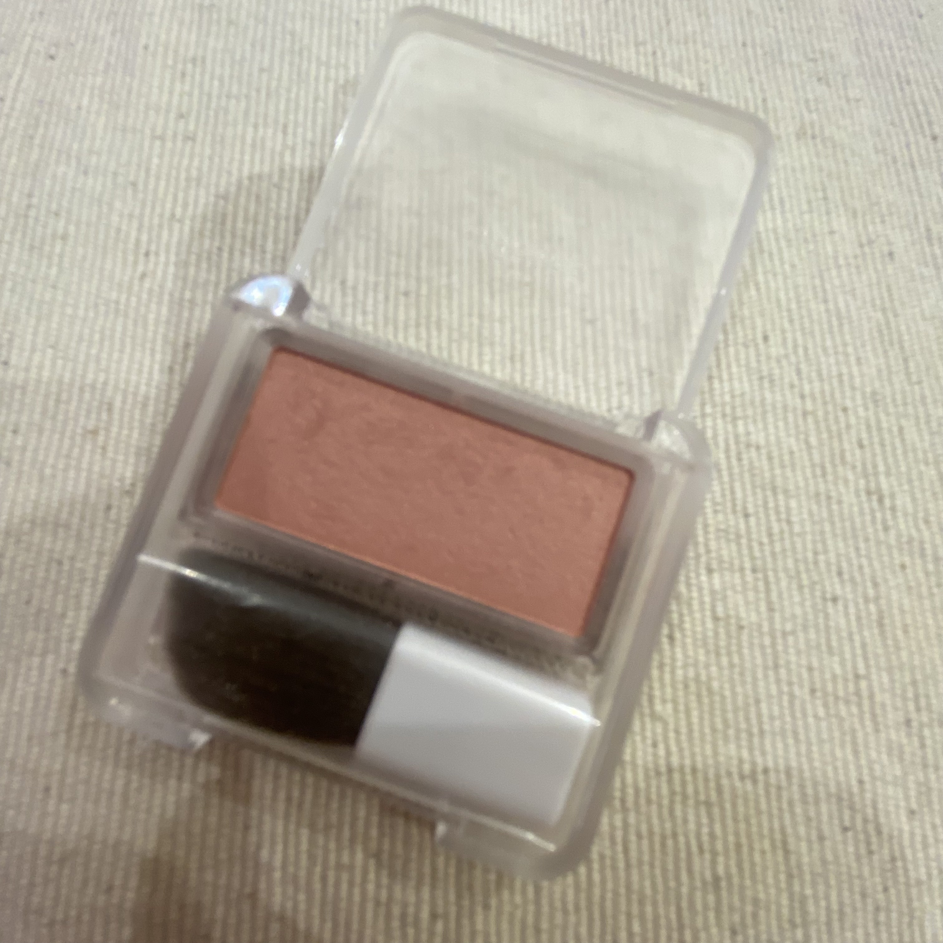 パウダー チーク　ニュアンスカラー 100 ピンク系パール/ちふれ/パウダーチークを使ったクチコミ（2枚目）