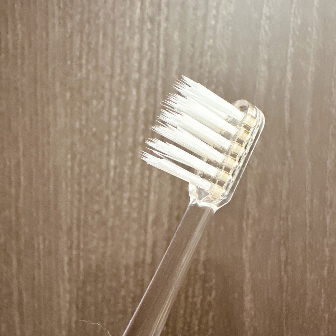 アパガードクリスタル歯ブラシ/アパガード/歯ブラシを使ったクチコミ(2枚目)