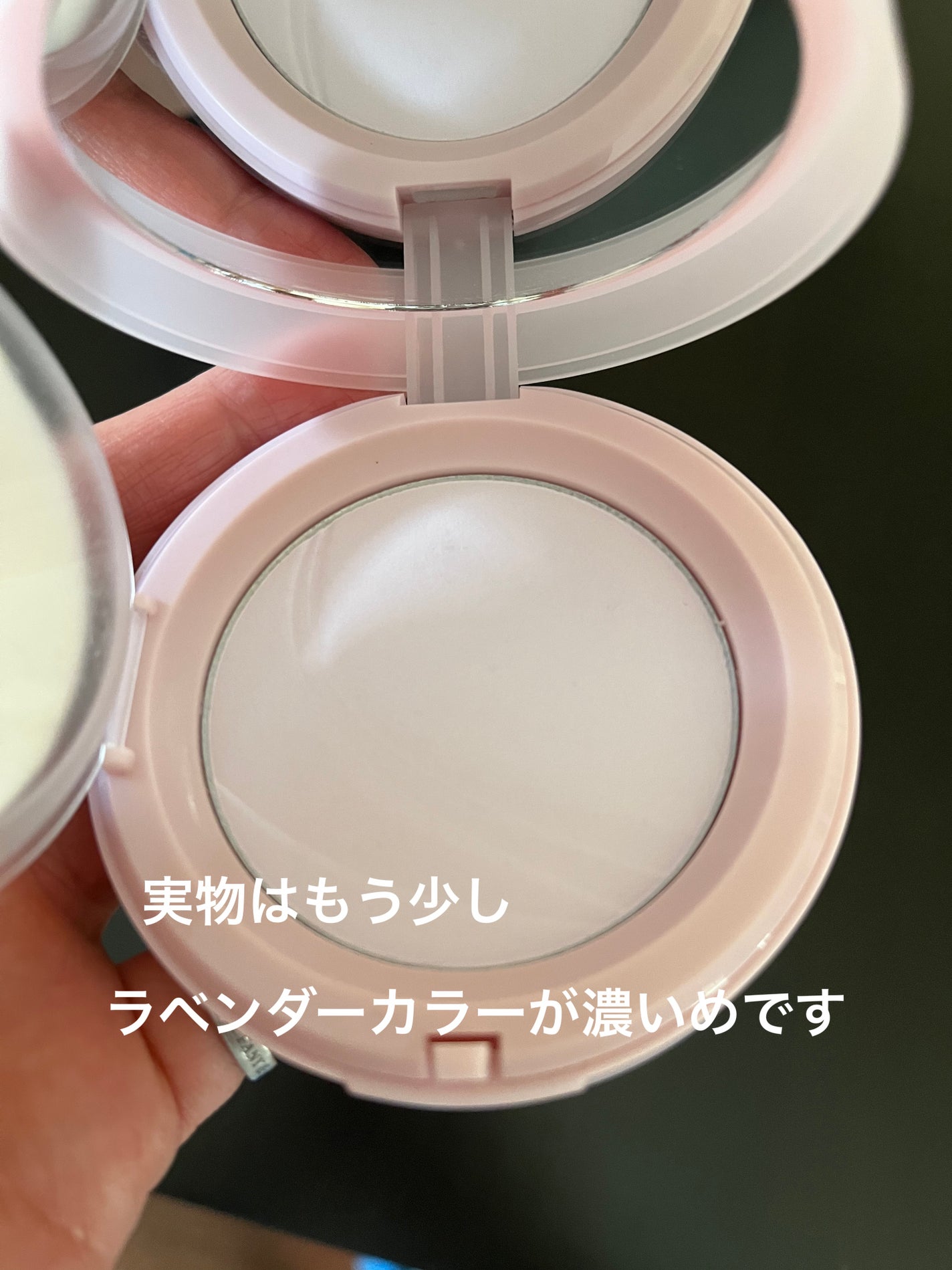 セカンドスキンエアリーパウダー/hince/プレストパウダーを使ったクチコミ(2枚目)