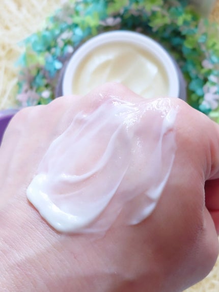 コラーゲンバウンスアップバリアクリーム/SNP/フェイスクリームを使ったクチコミ(4枚目)