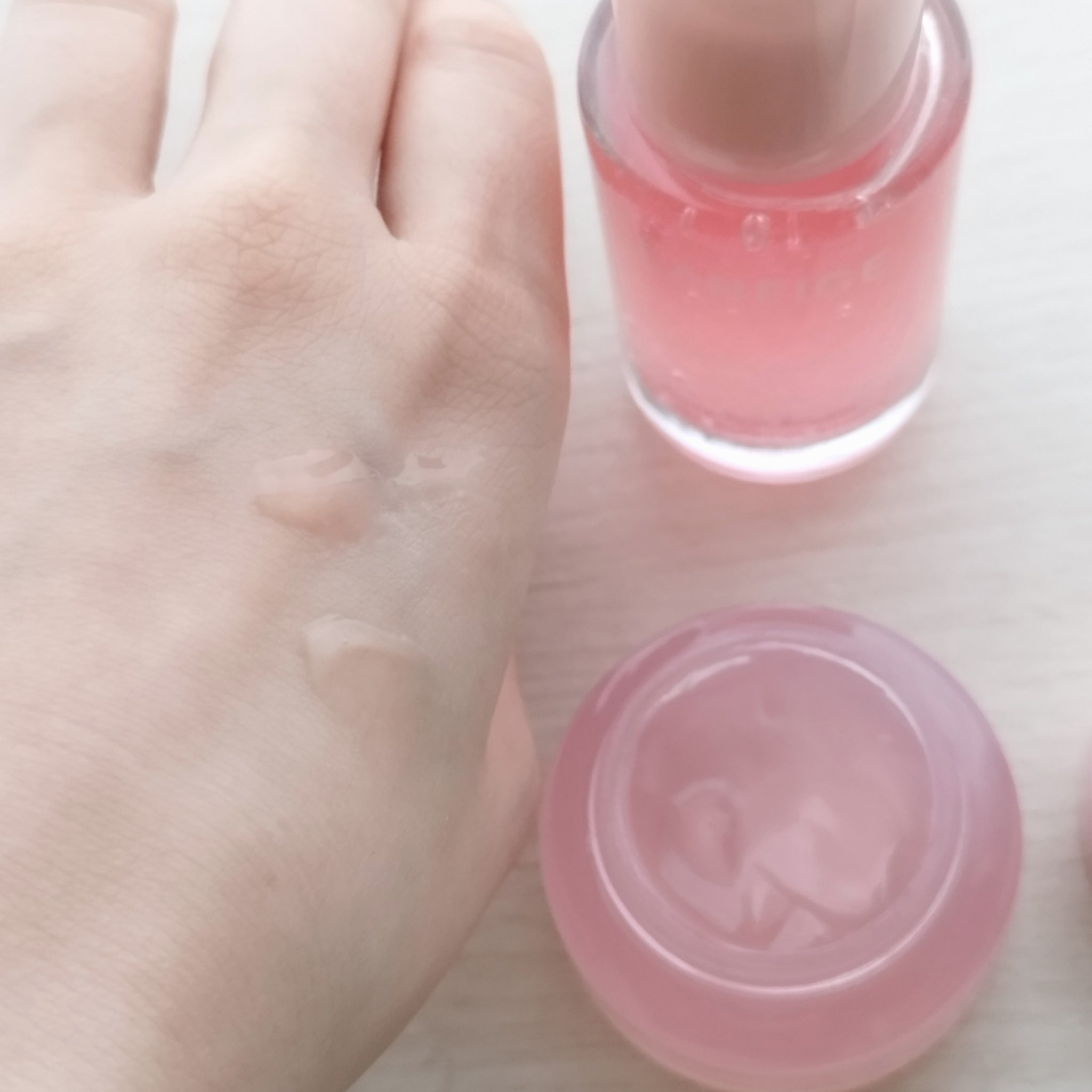 バウンシーセラム/LANEIGE/美容液を使ったクチコミ（2枚目）