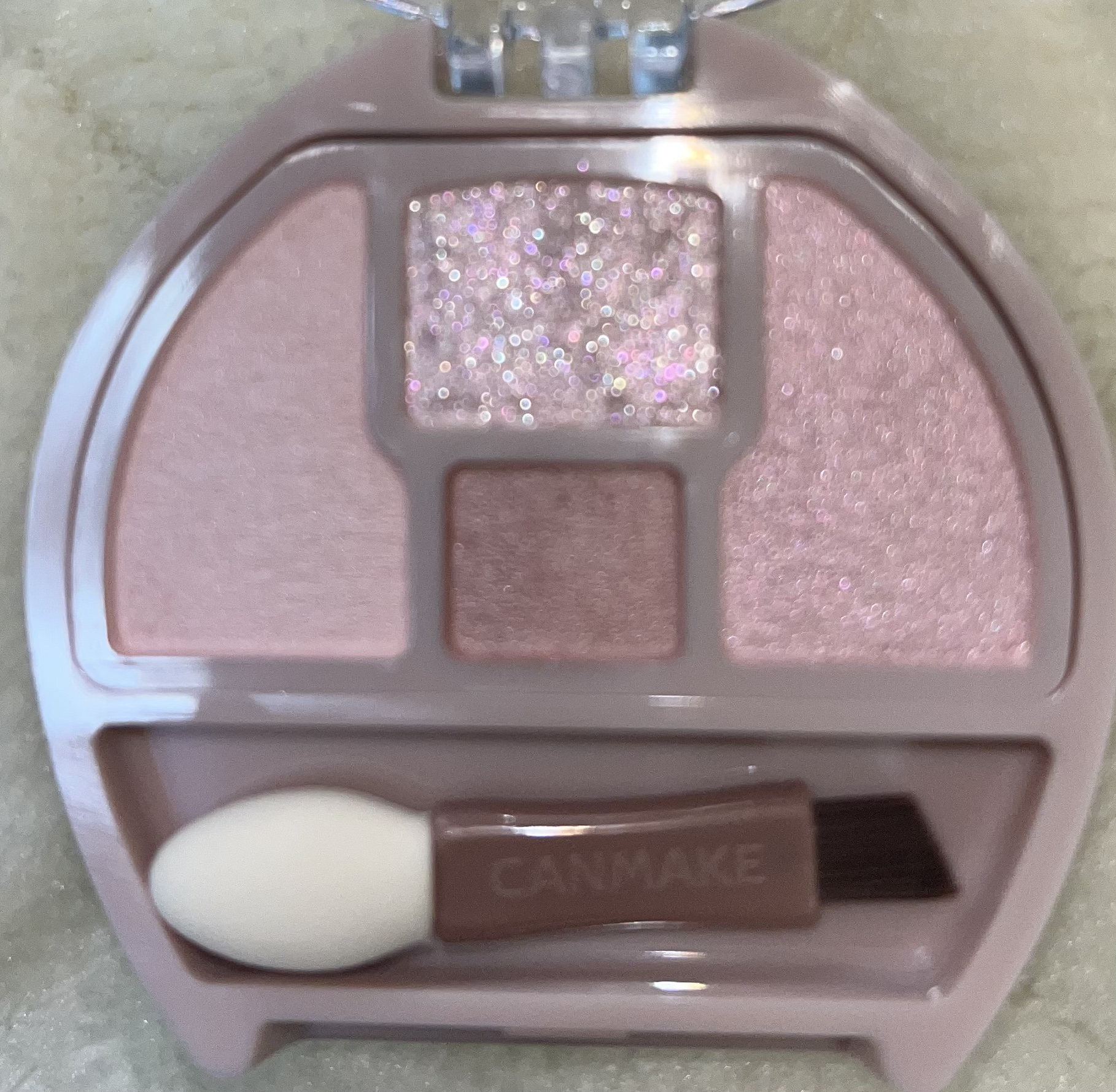 プランぷくコーデアイズ/キャンメイク/パウダーアイシャドウを使ったクチコミ（2枚目）