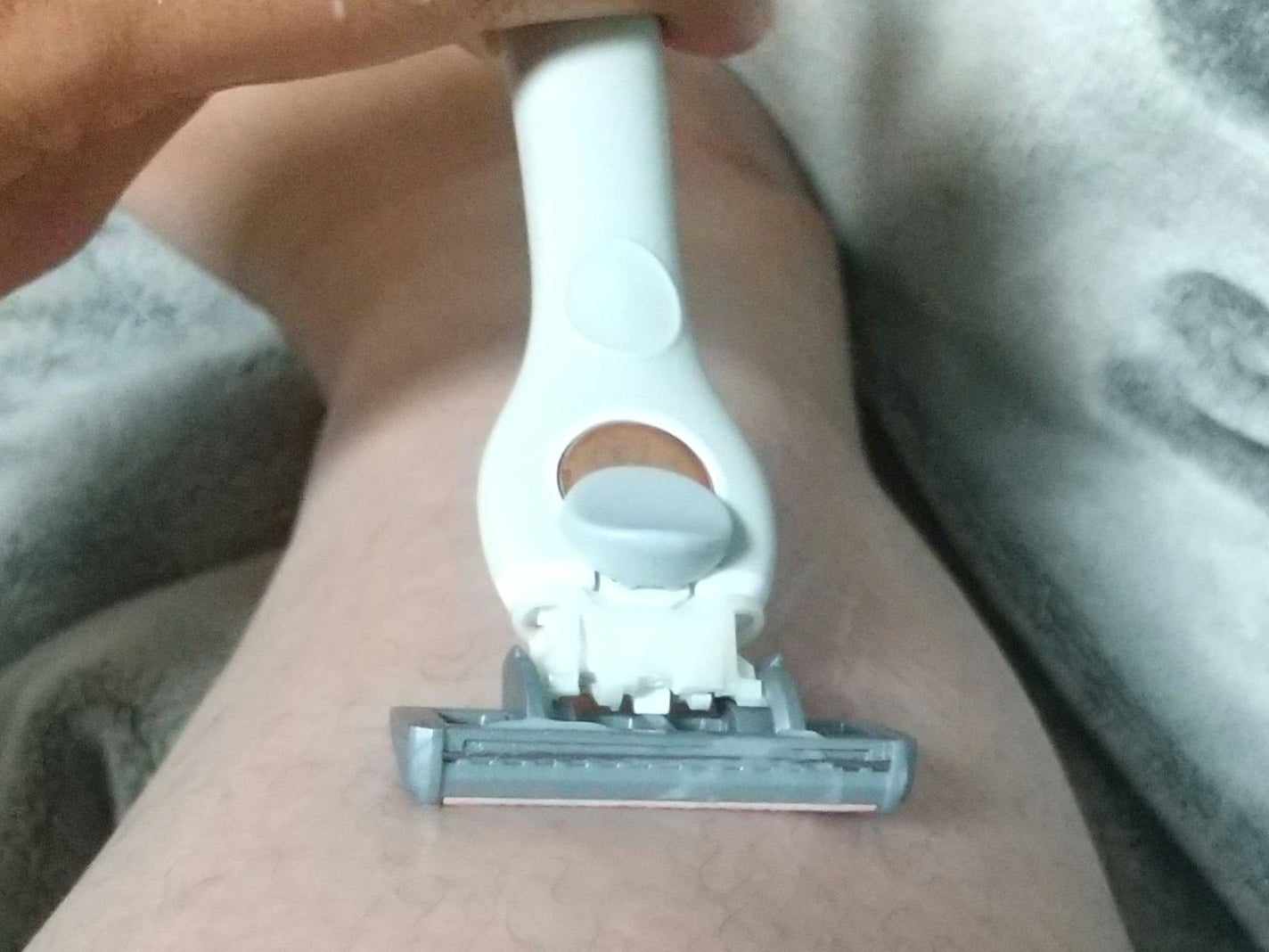 サロンプラス トーンアップ ボディシェーバー/サロンプラス/シェーバーを使ったクチコミ(6枚目)