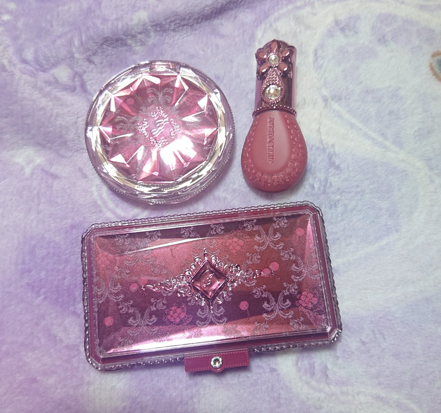 ジルスチュアート ミッドナイトチェリー コレクション/JILL STUART/メイクアップキットを使ったクチコミ(1枚目)