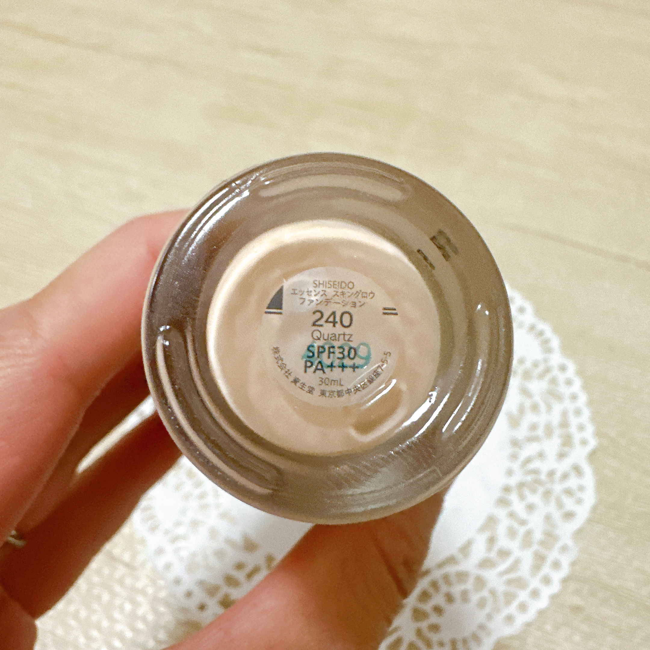 エッセンス スキングロウ ファンデーション 240 Quartz/SHISEIDO/リキッドファンデーションを使ったクチコミ（3枚目）