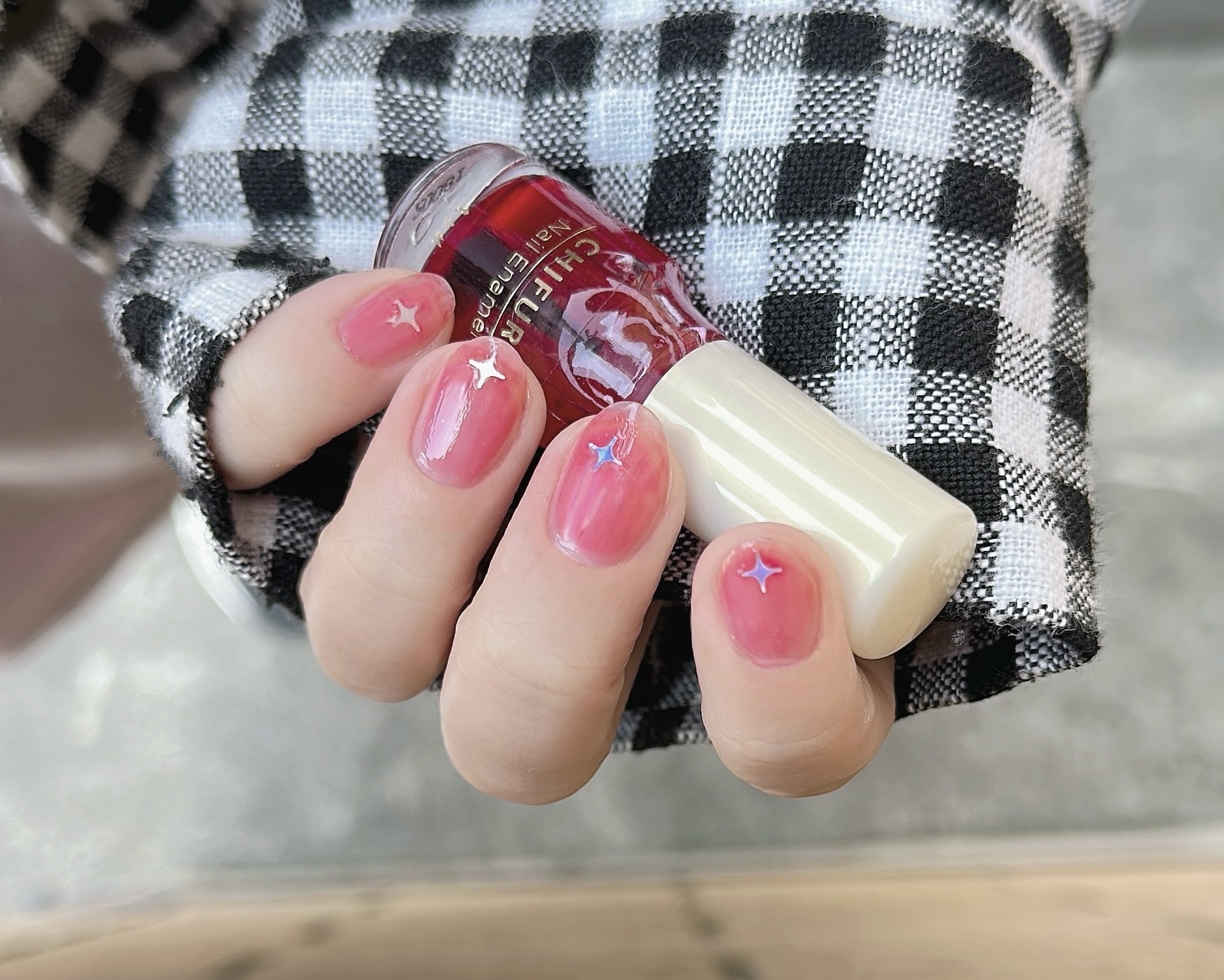 ネイル エナメル/ちふれ/マニキュアを使ったクチコミ（2枚目）