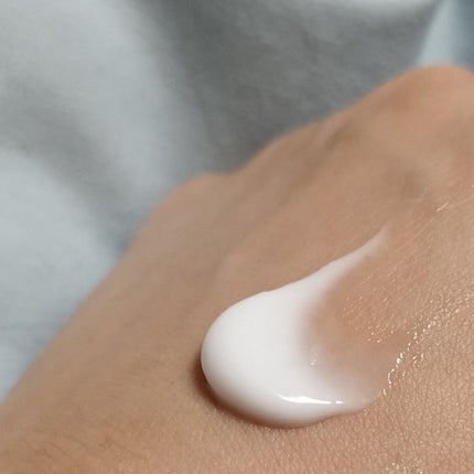 アクア アレゴリア ハンドクリーム ローザ ロッサ/GUERLAIN/ハンドクリームを使ったクチコミ(5枚目)