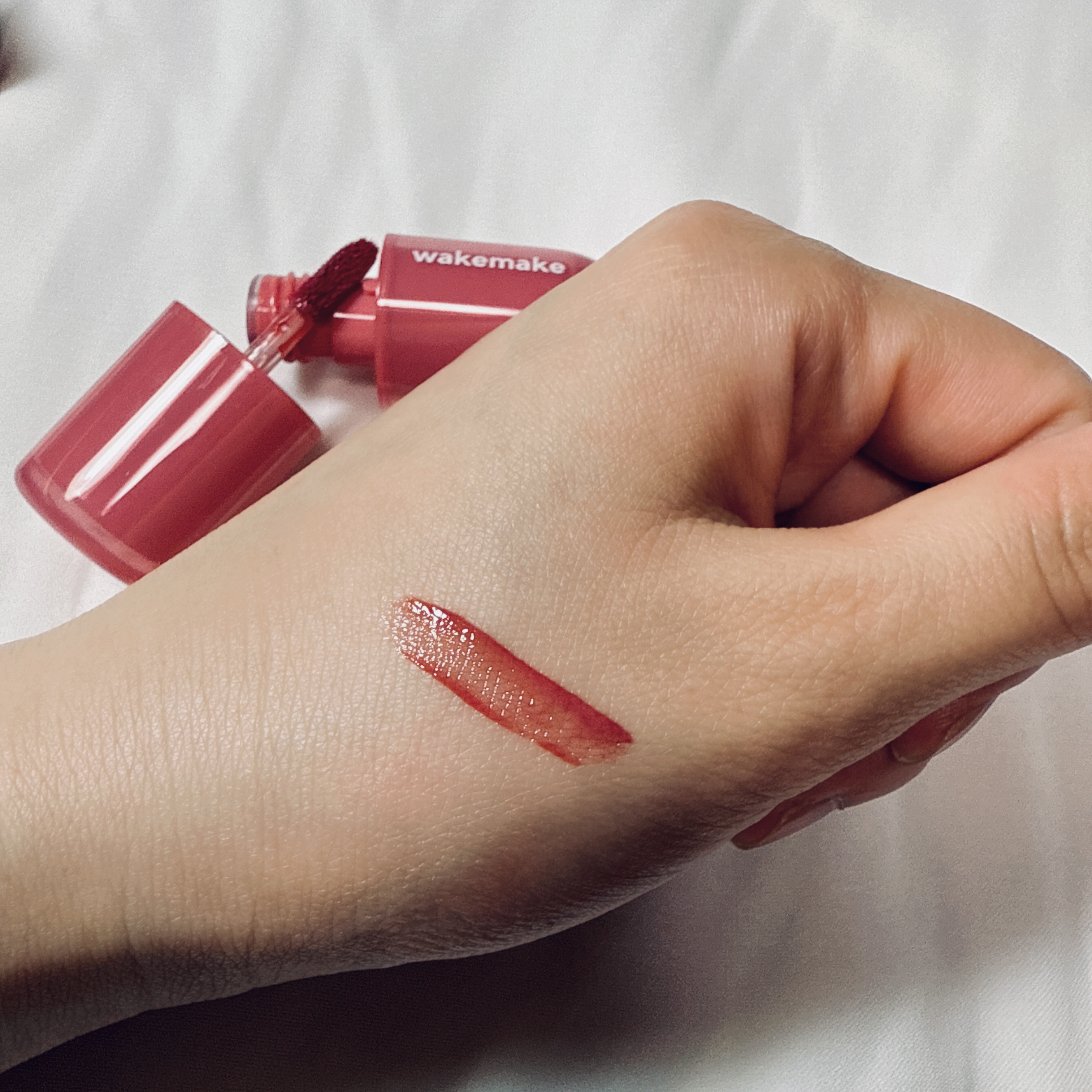 ウォータフルグロウティント/wakemake/リップティントを使ったクチコミ（2枚目）