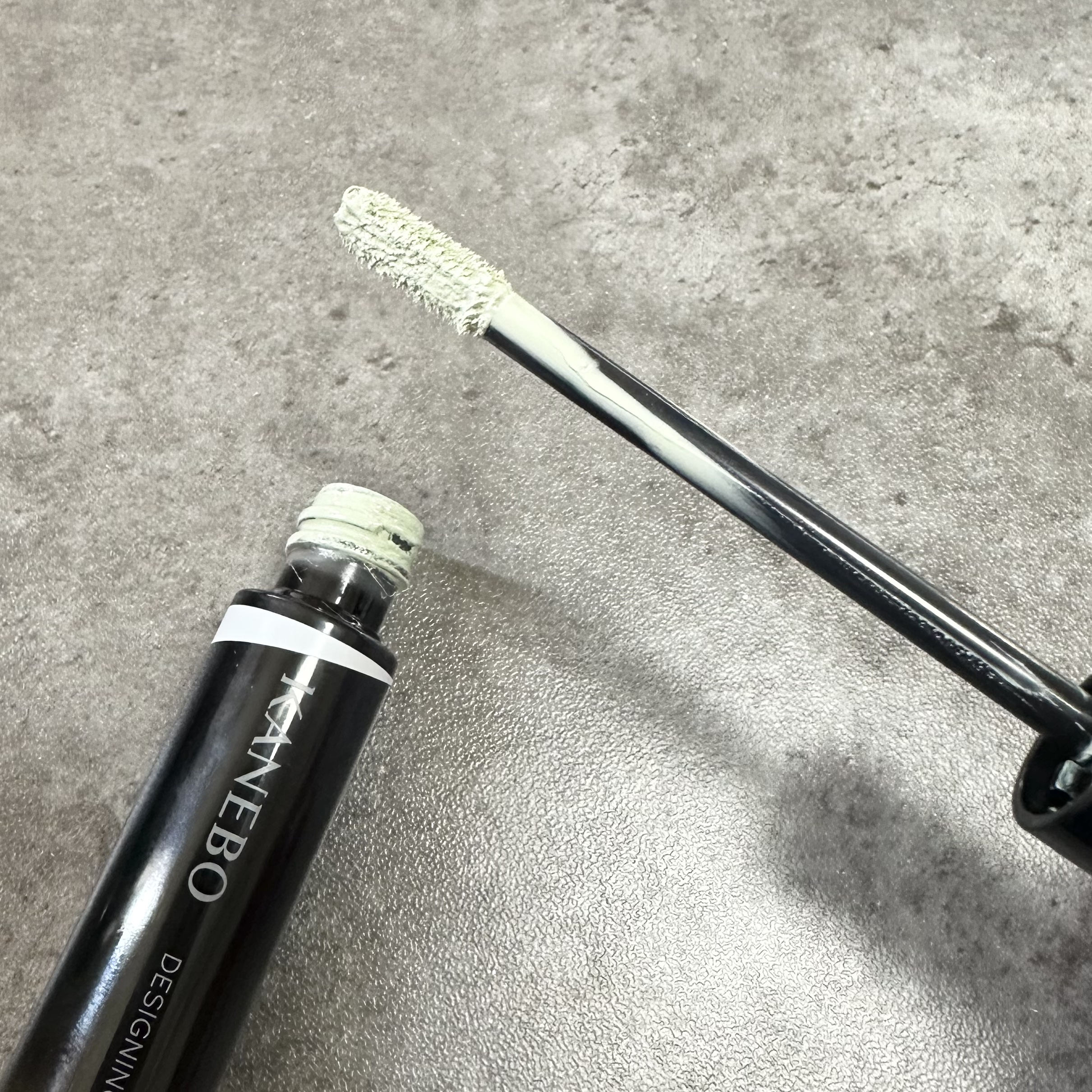 デザイニングカラーリクイド/KANEBO/リキッドコンシーラーを使ったクチコミ（2枚目）