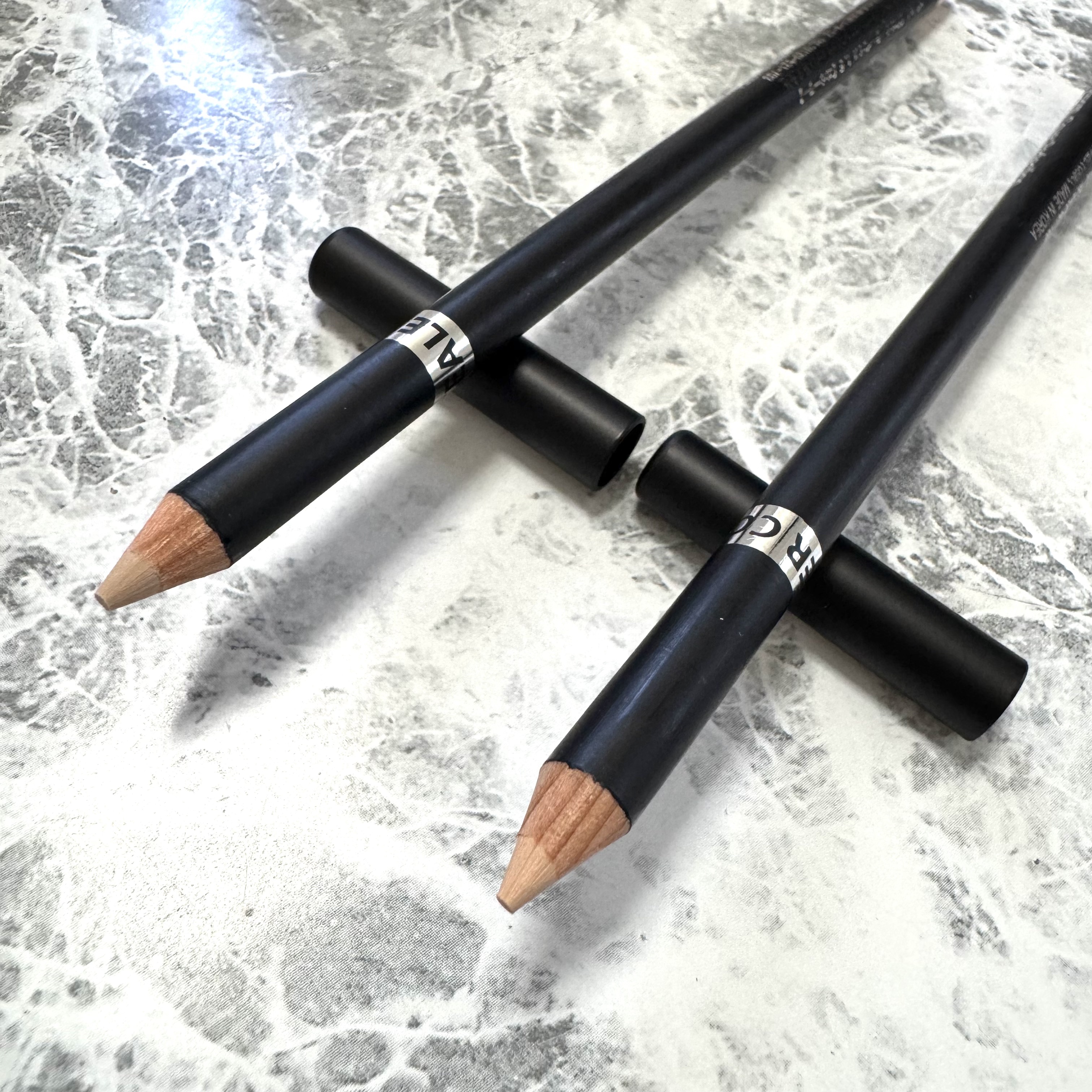 カバーパーフェクション コンシーラー ペンシル/the SAEM/ペンシルコンシーラーを使ったクチコミ（2枚目）