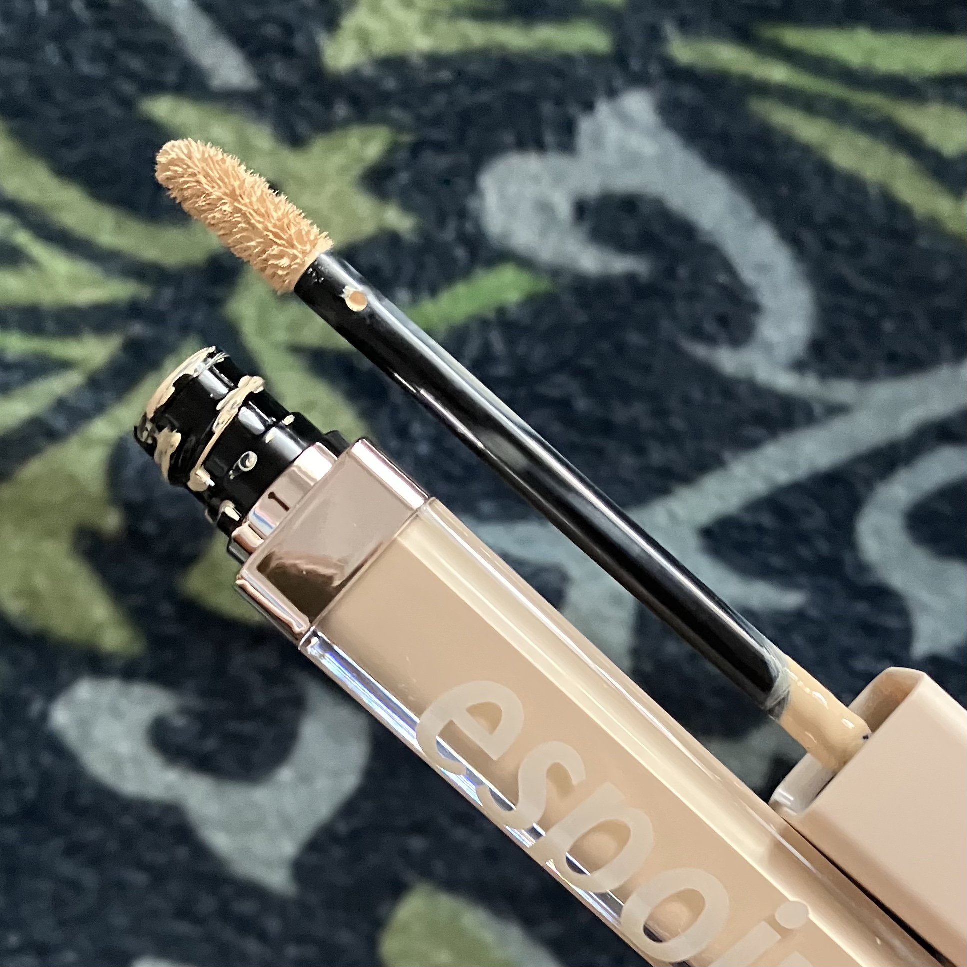 テーピングコンシーラーロングウェア/espoir/リキッドコンシーラーを使ったクチコミ（1枚目）